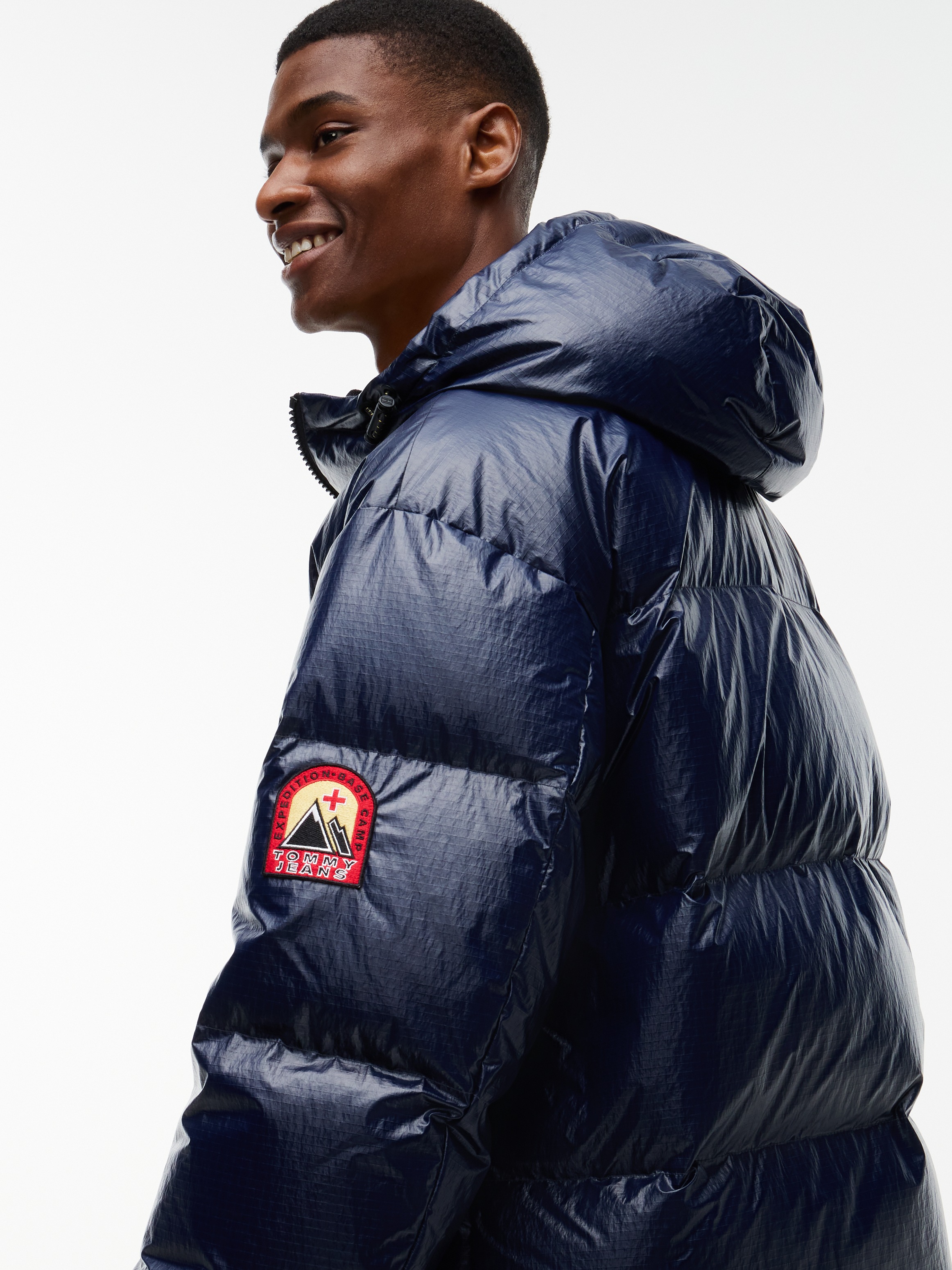 Tommy Jeans Daunenjacke »TJM ALASKA OUTDOORS DOWN JACKET« ohne Kapuze