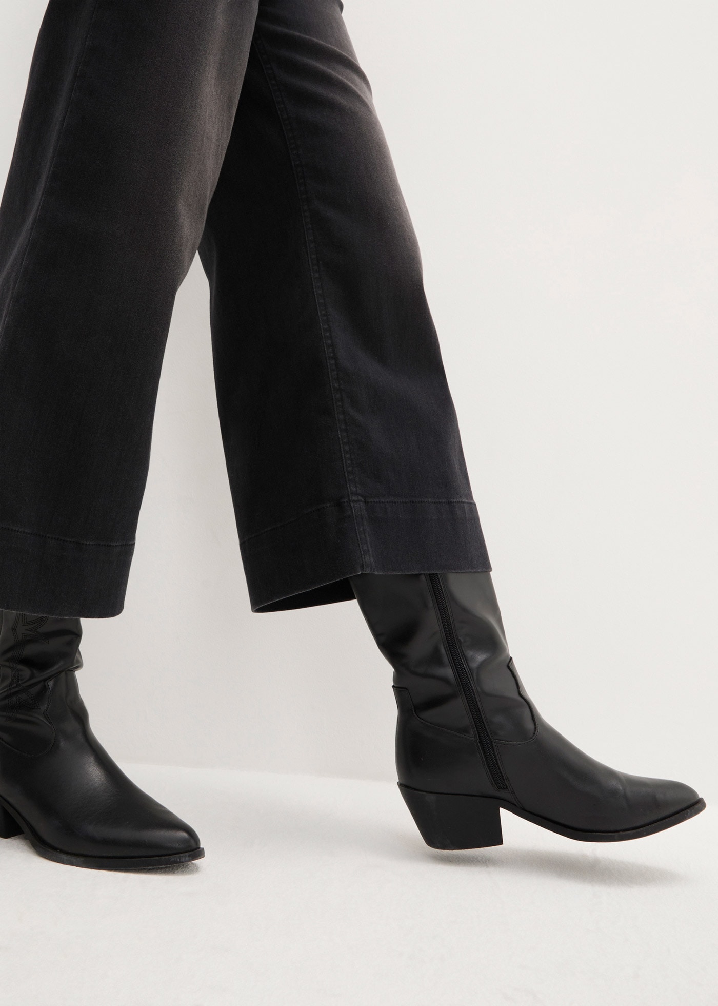 bonprix Weite Jeans 1 tlg. Loose Fit Passform, 7/8 Länge, mit Elasthan-Anteil