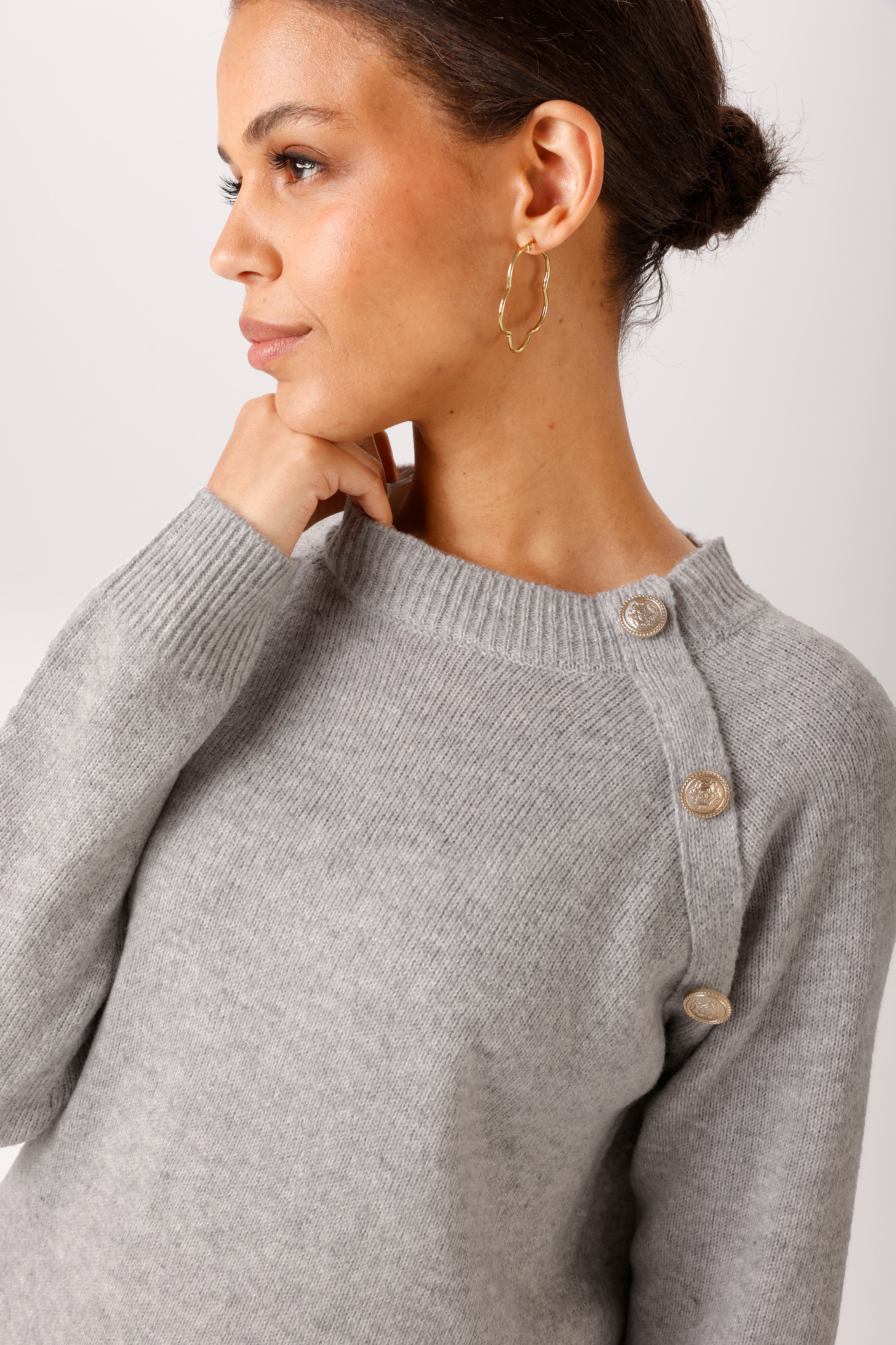 Aniston CASUAL Strickpullover mit dekorativen, geprägten Zierknöpfen - NEUE KOLLEKTION