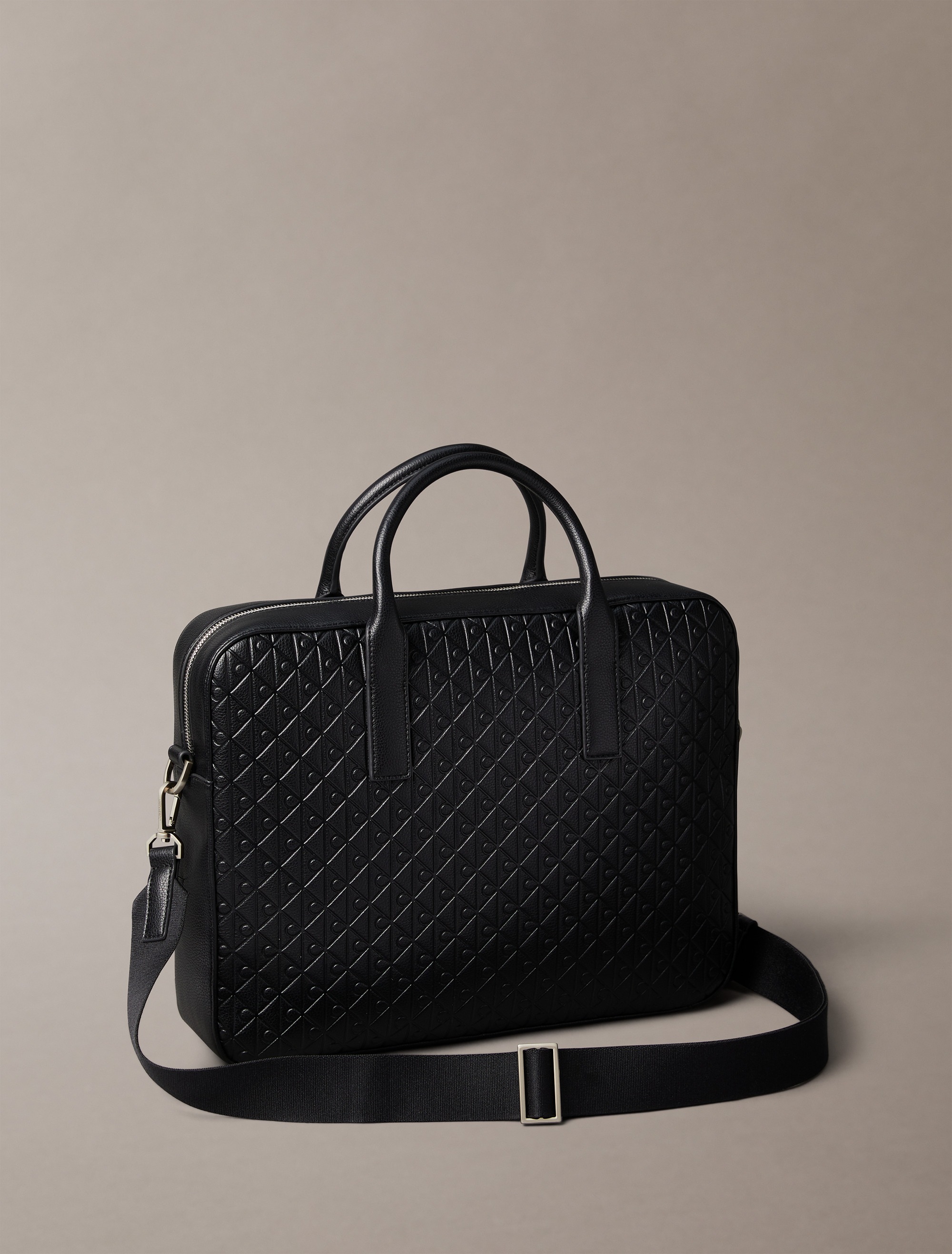 Calvin Klein Aktentasche »EMBLEM EMBOSS COMMUTER«, Umhängetasche, Schultertasche, Businesstasche