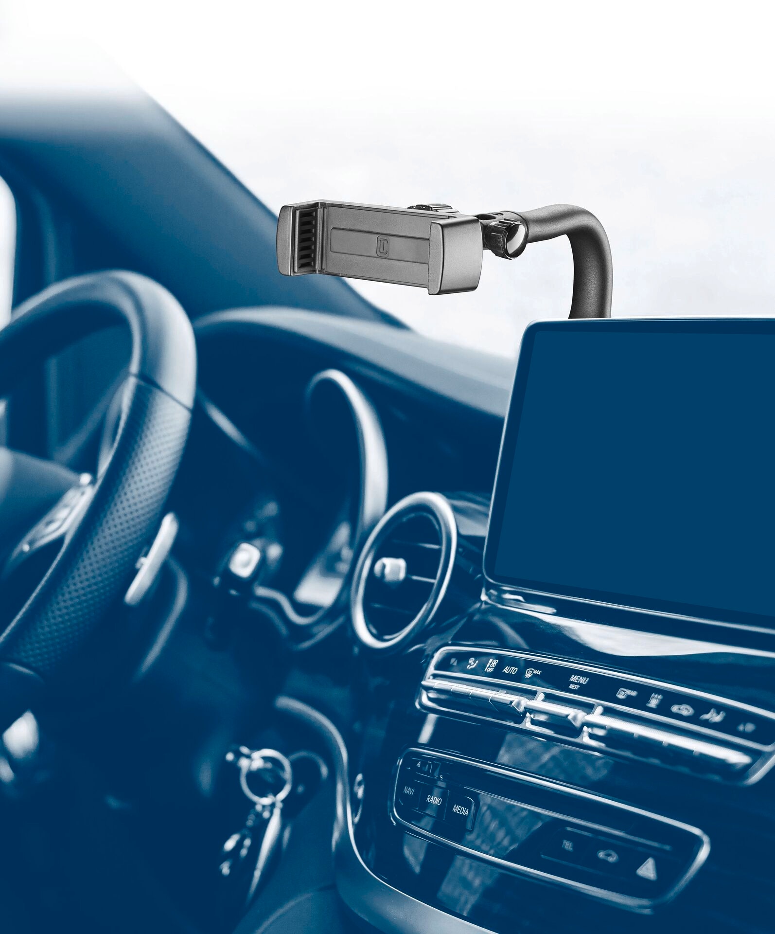 Cellularline Handy-Halterung »Spin Display Car Holder«, zur Befestigung am Fahrzeugdisplay, 360 Grad drehbar