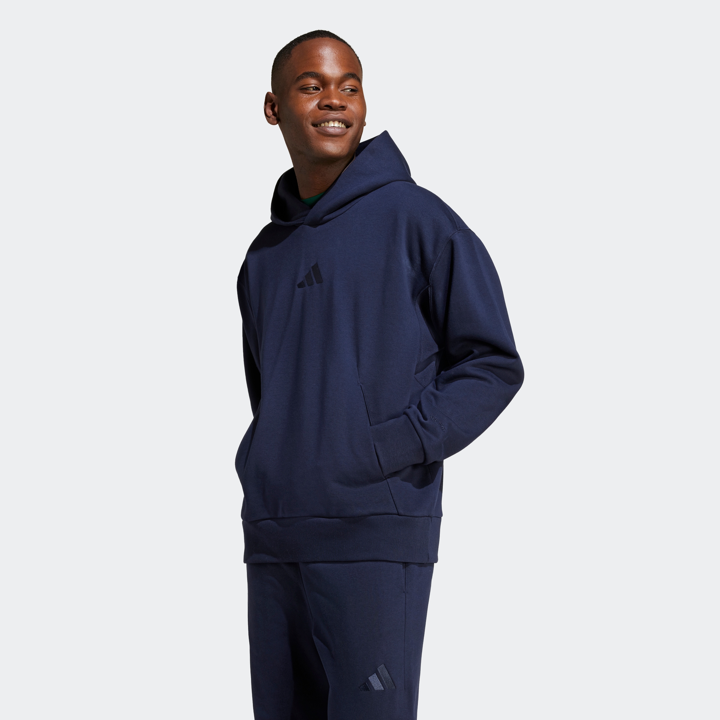 adidas Sportswear Kapuzensweatshirt »M A SZN FL HD«, weiches Fleecematerial