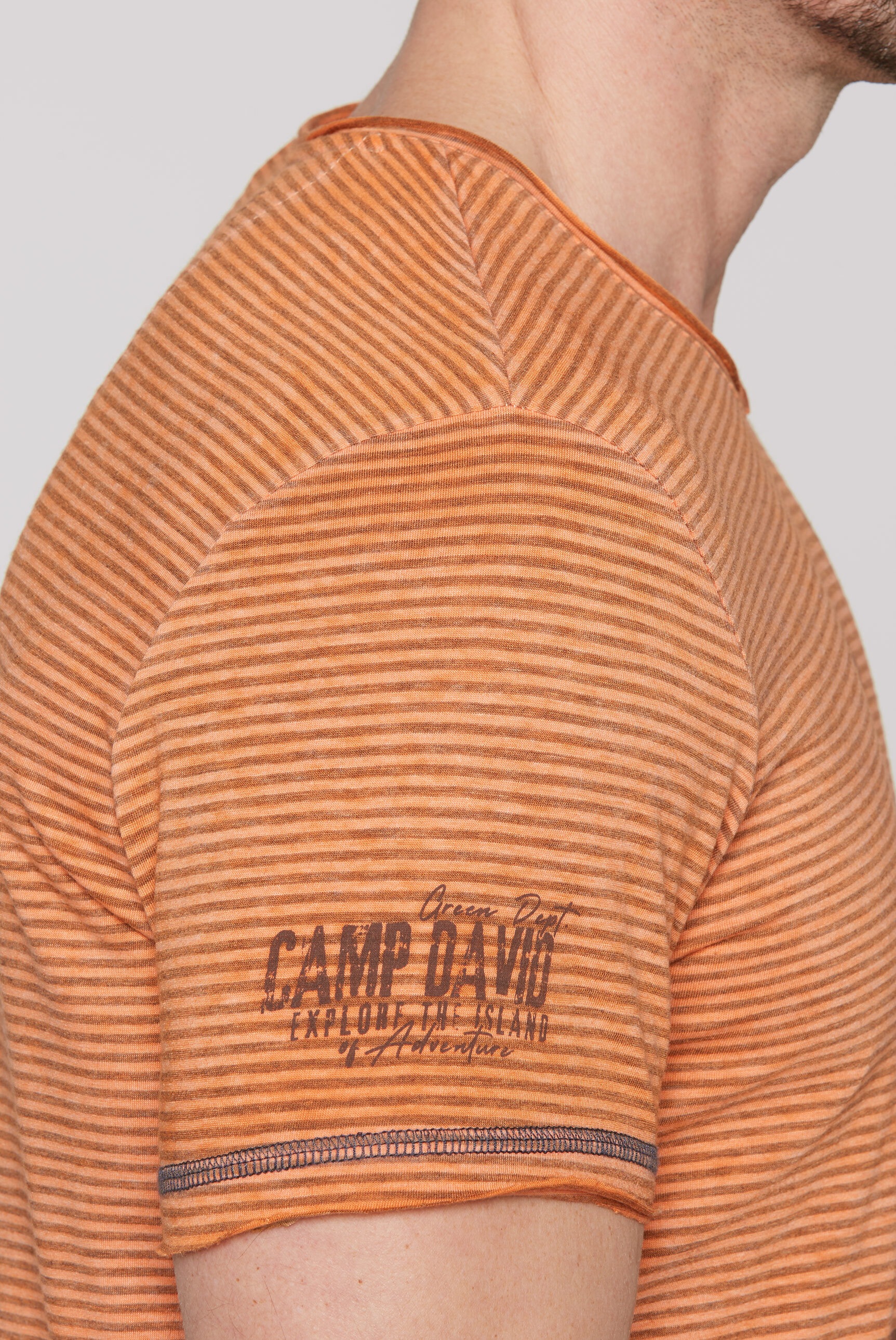 CAMP DAVID V-Shirt, mit Baumwolle