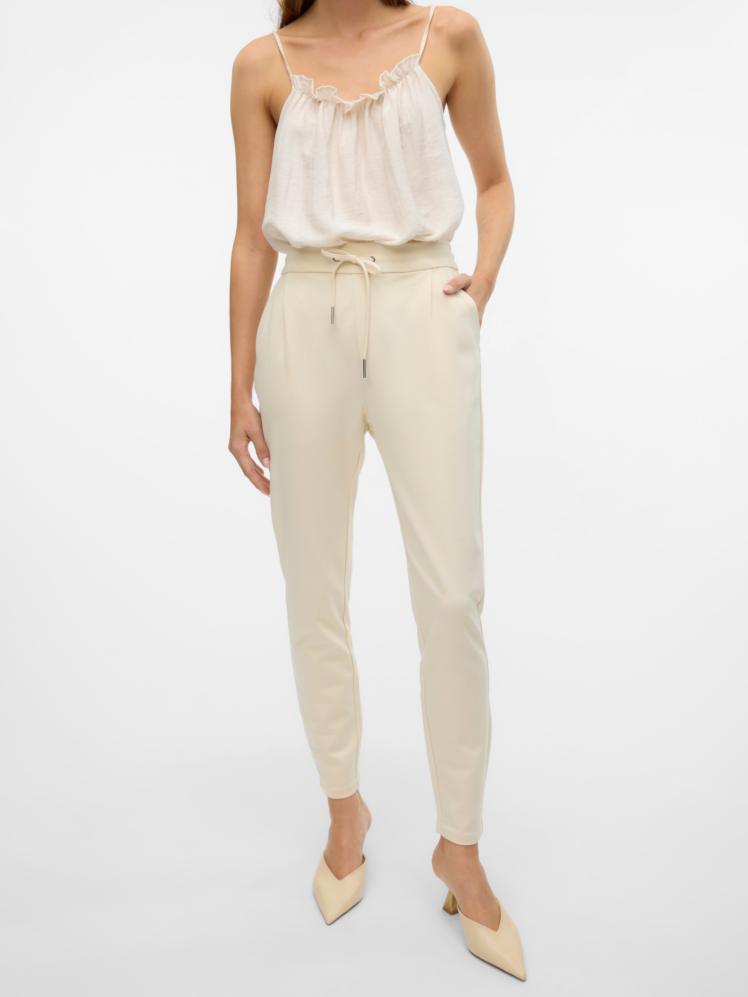 Thumbnail - Vero Moda Jogger Pants "VMEVA MR LOOSE STRING PANT GA NOOS" hinten mit elastischem Bündchen