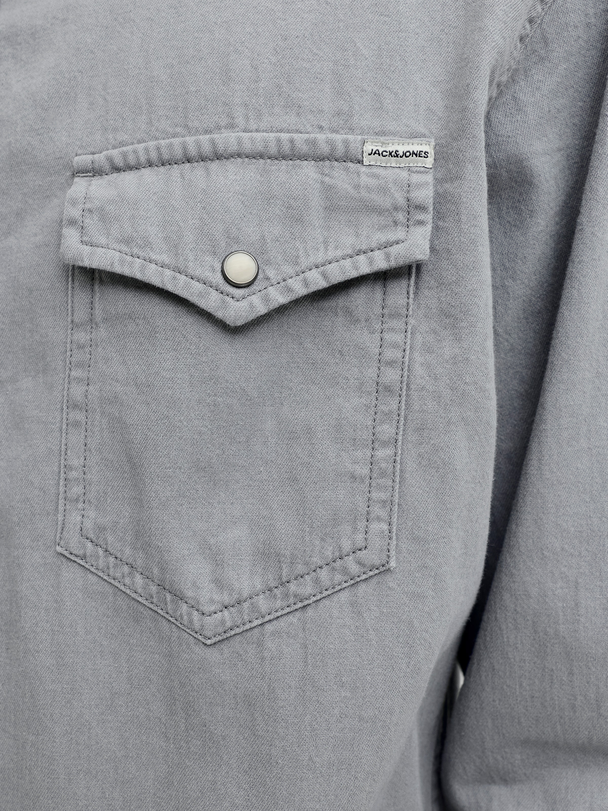 Jack & Jones Jeanshemd »JJESHERIDAN im Workwear-Stil mit robuster Baumwollqualität« mit angesetzter Brusttasche