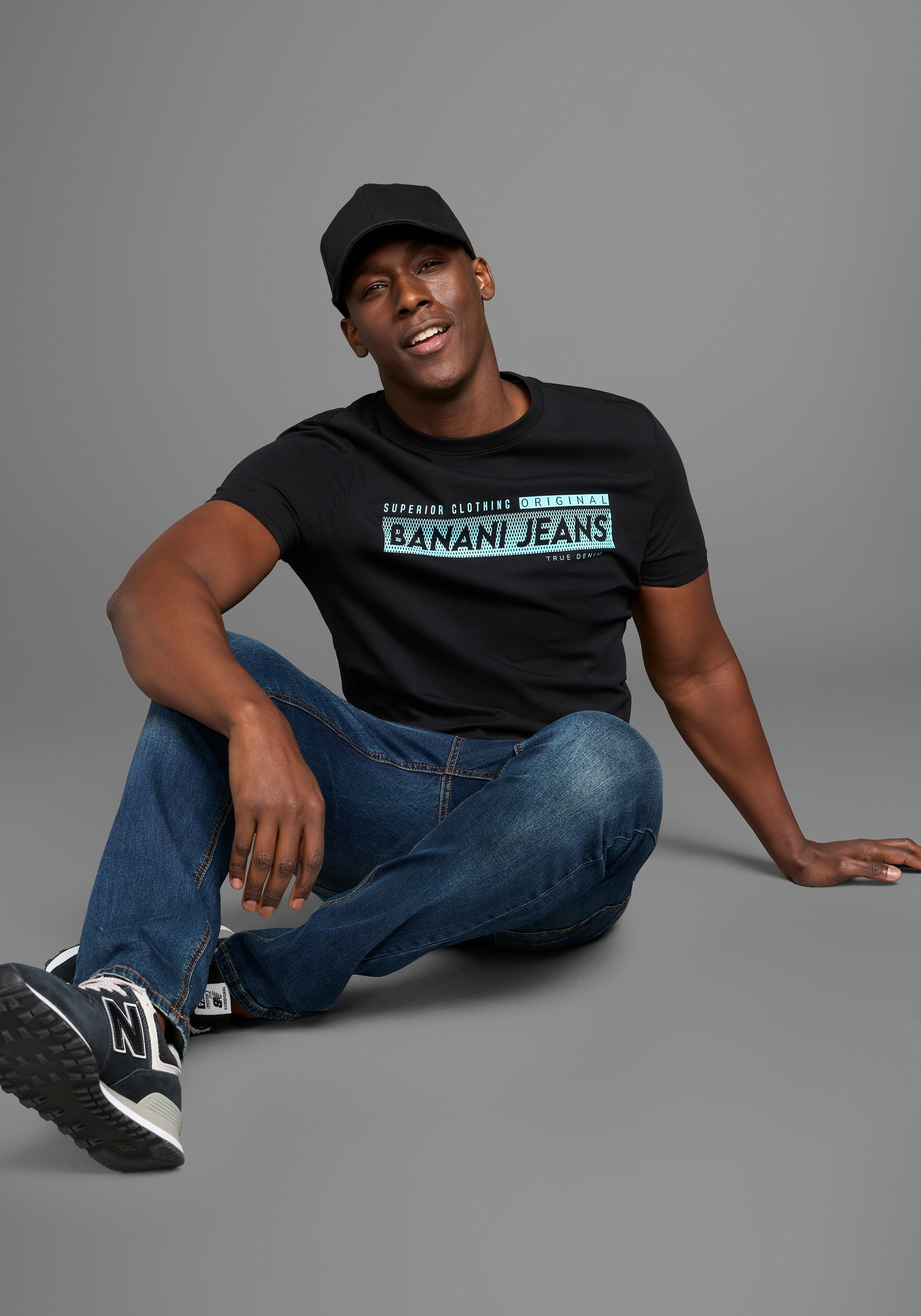 Bruno Banani T-Shirt, T-Shirt in schmaler Passform