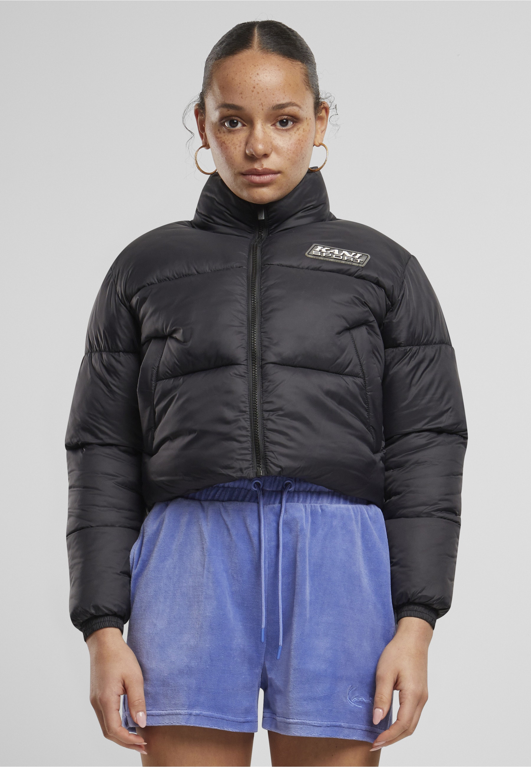 Karl Kani Winterjacke »Karl Kani Karl Kani Sport Patch Crop Puffer Jacket« 1 Stk. tlg. ohne Kapuze