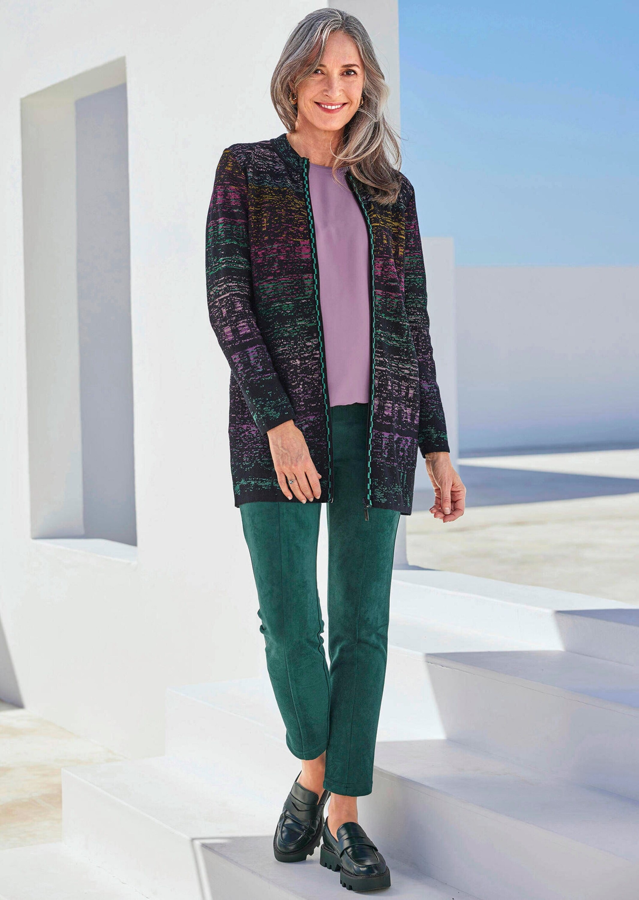 Thumbnail - GOLDNER Strickjacke "Kurzgröße Multicolor-Cardigan mit Stehkragen" Jacquardmuster