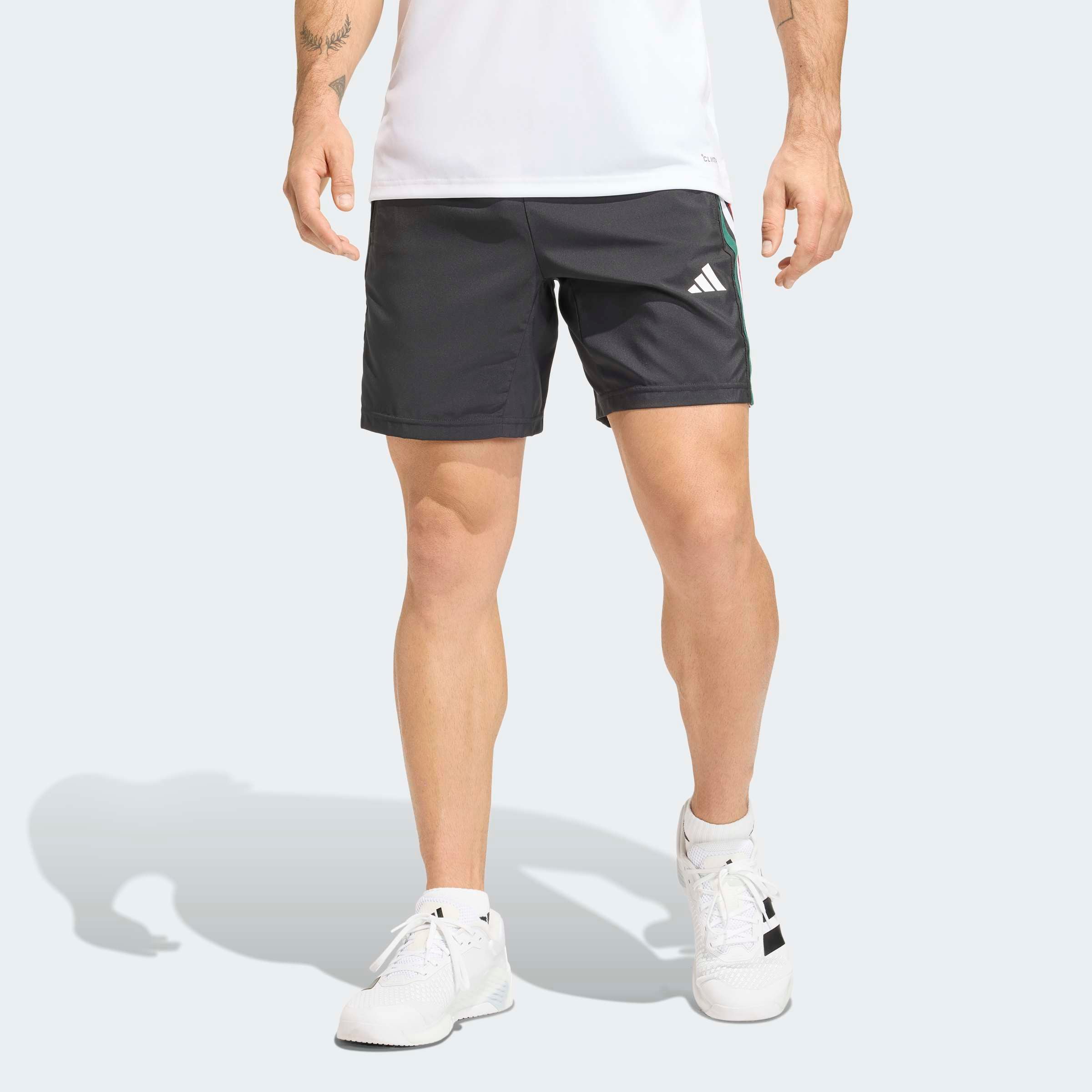 adidas Performance Shorts "WORKOUT ESSENTIALS BASE 3 STRIPES WOVEN" für Fitness und Sportmode, normal-weite Passform