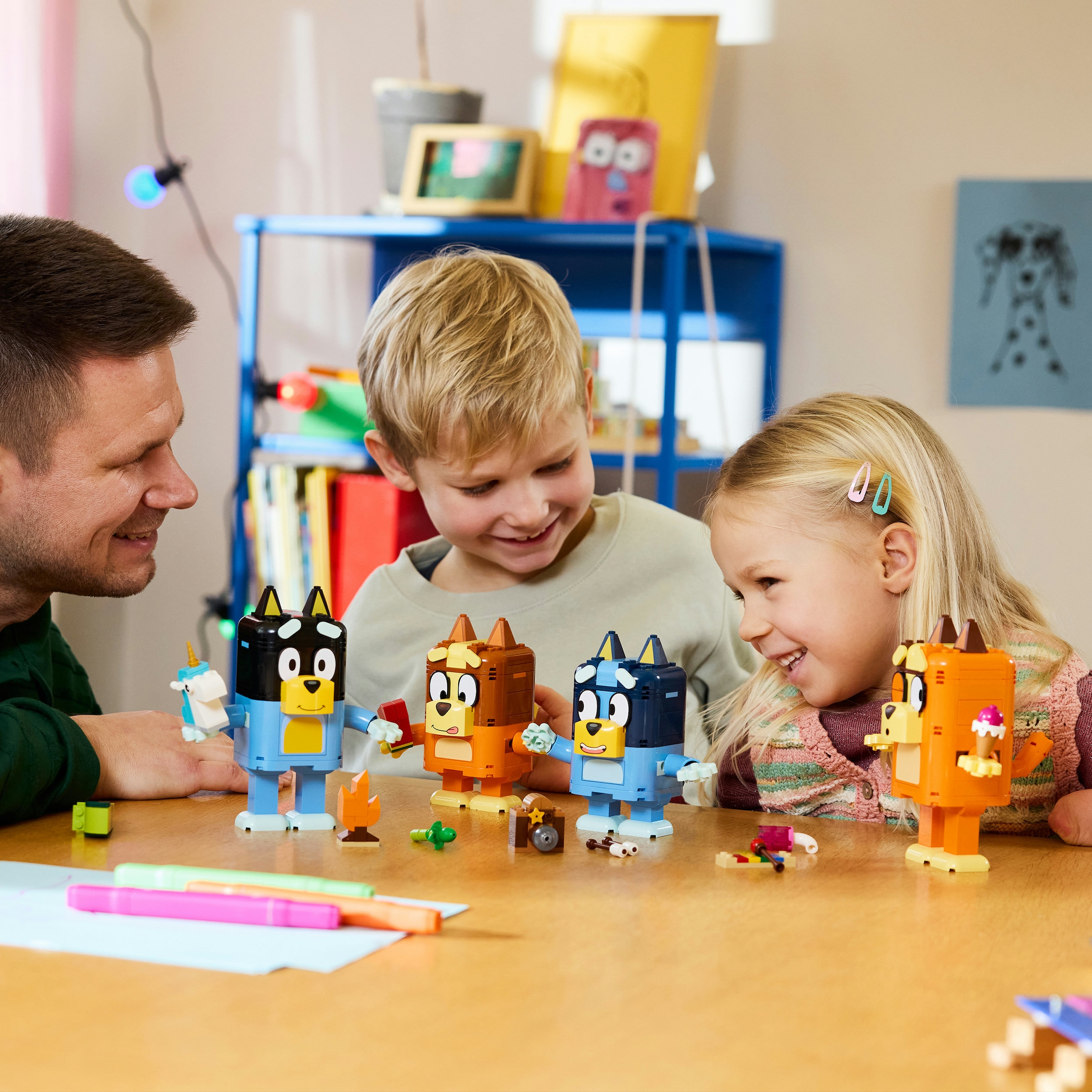 LEGO® Konstruktionsspielsteine »Blueys Familie aus LEGO Steinen (11217), LEGO Bluey« Made in Europe