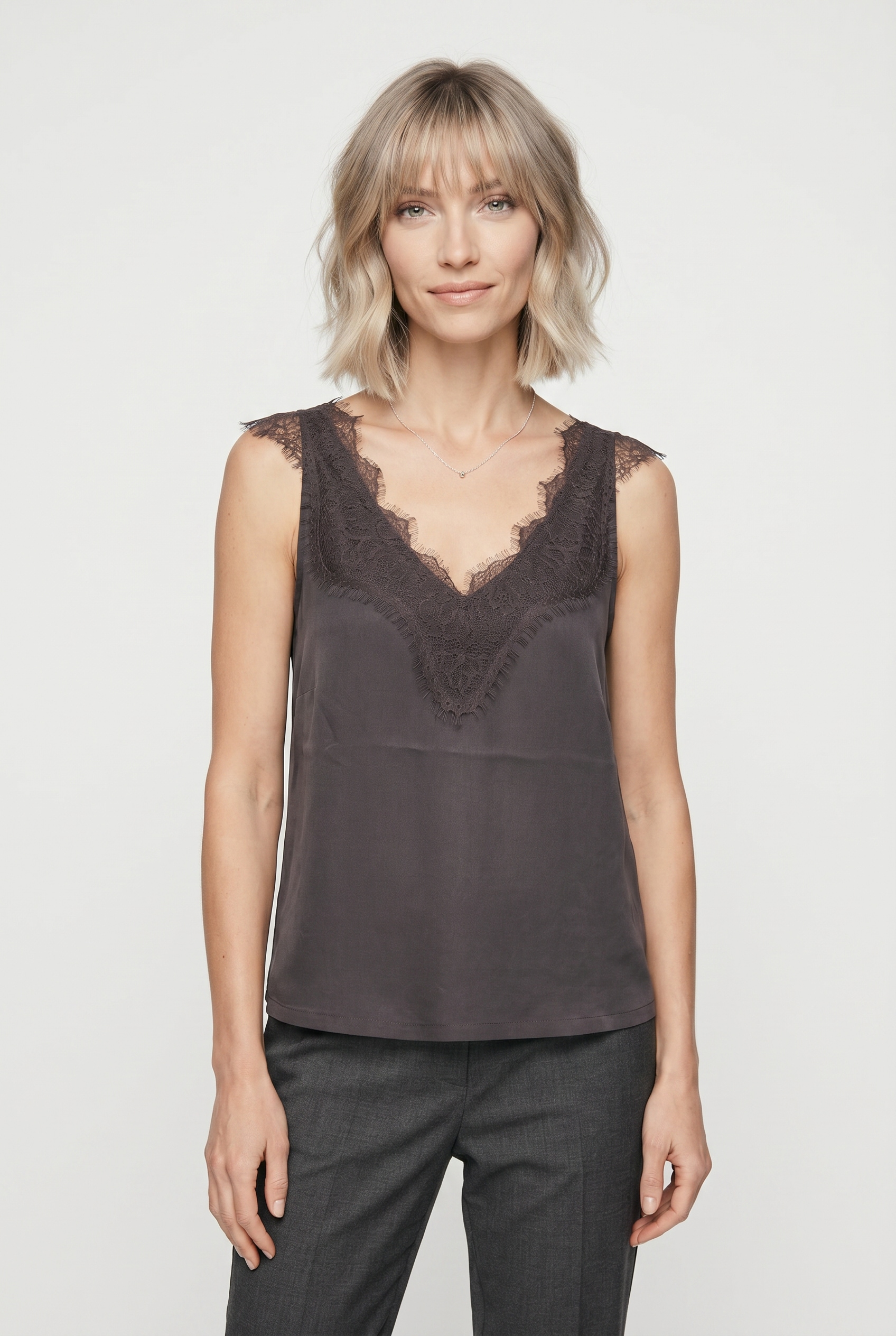 Smith & Soul Spitzentop mit V-Ausschnitt