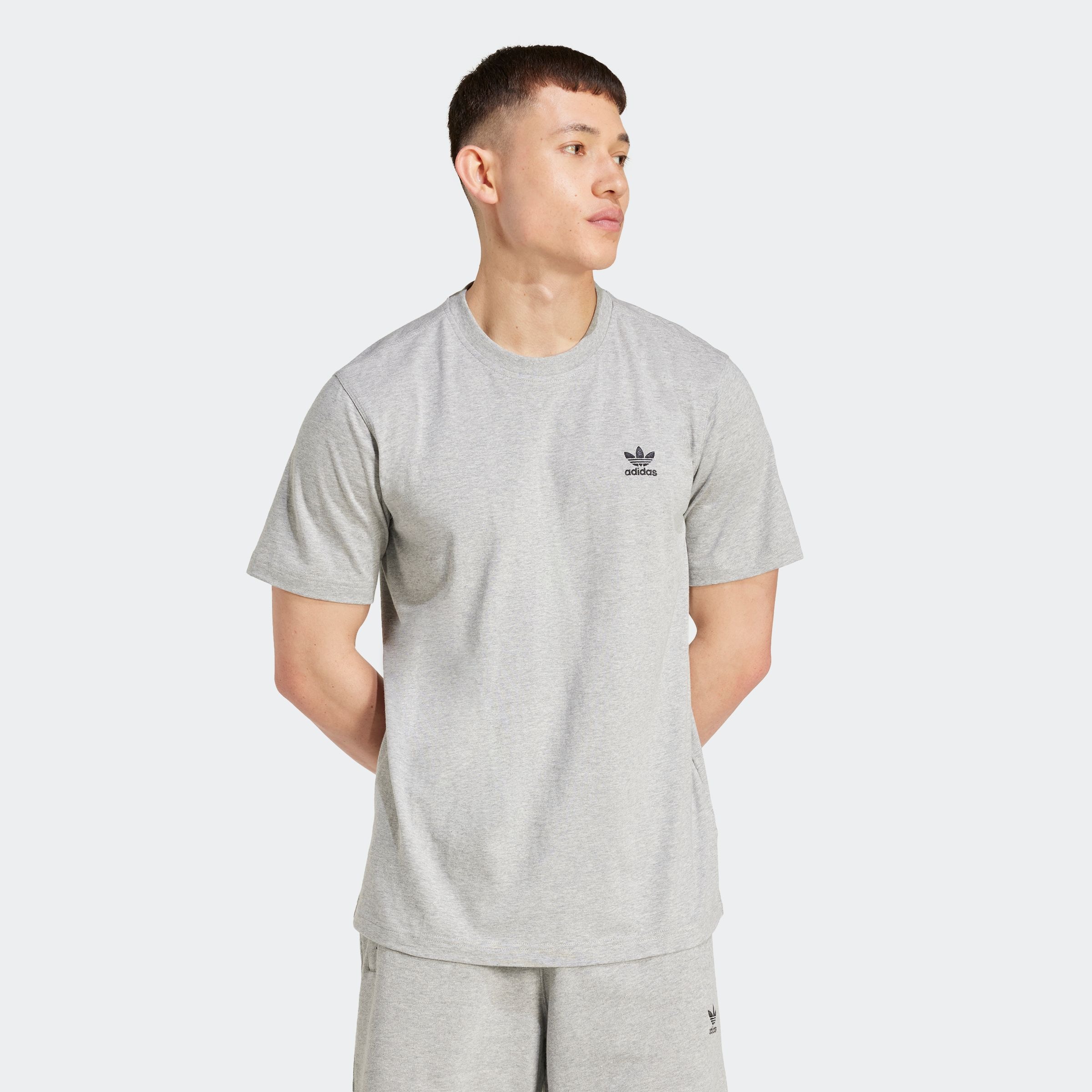 adidas Originals T-Shirt "ESS TEE" sportlicher Stil, regulärer Schnitt, aus günstig online kaufen