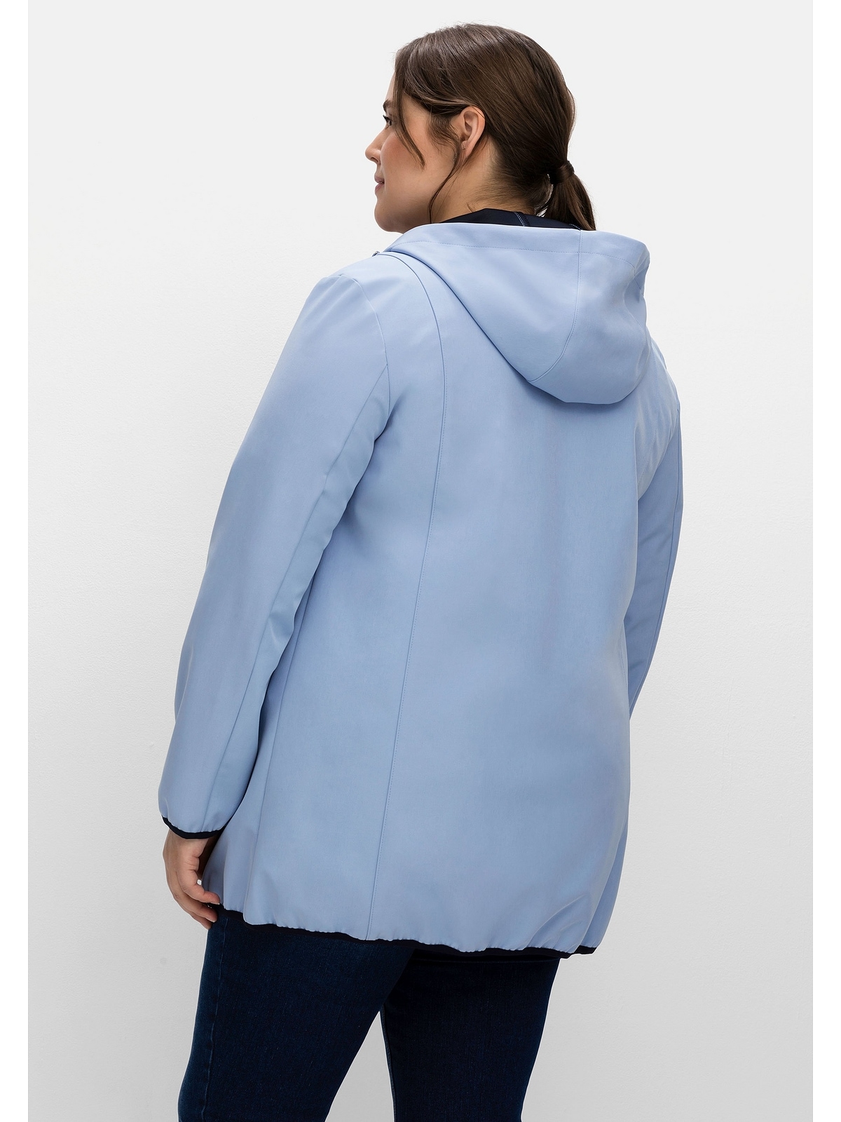 Sheego Softshelljacke »Große Größen« Kapuze Kapuze Kontrastdetails und mit mit