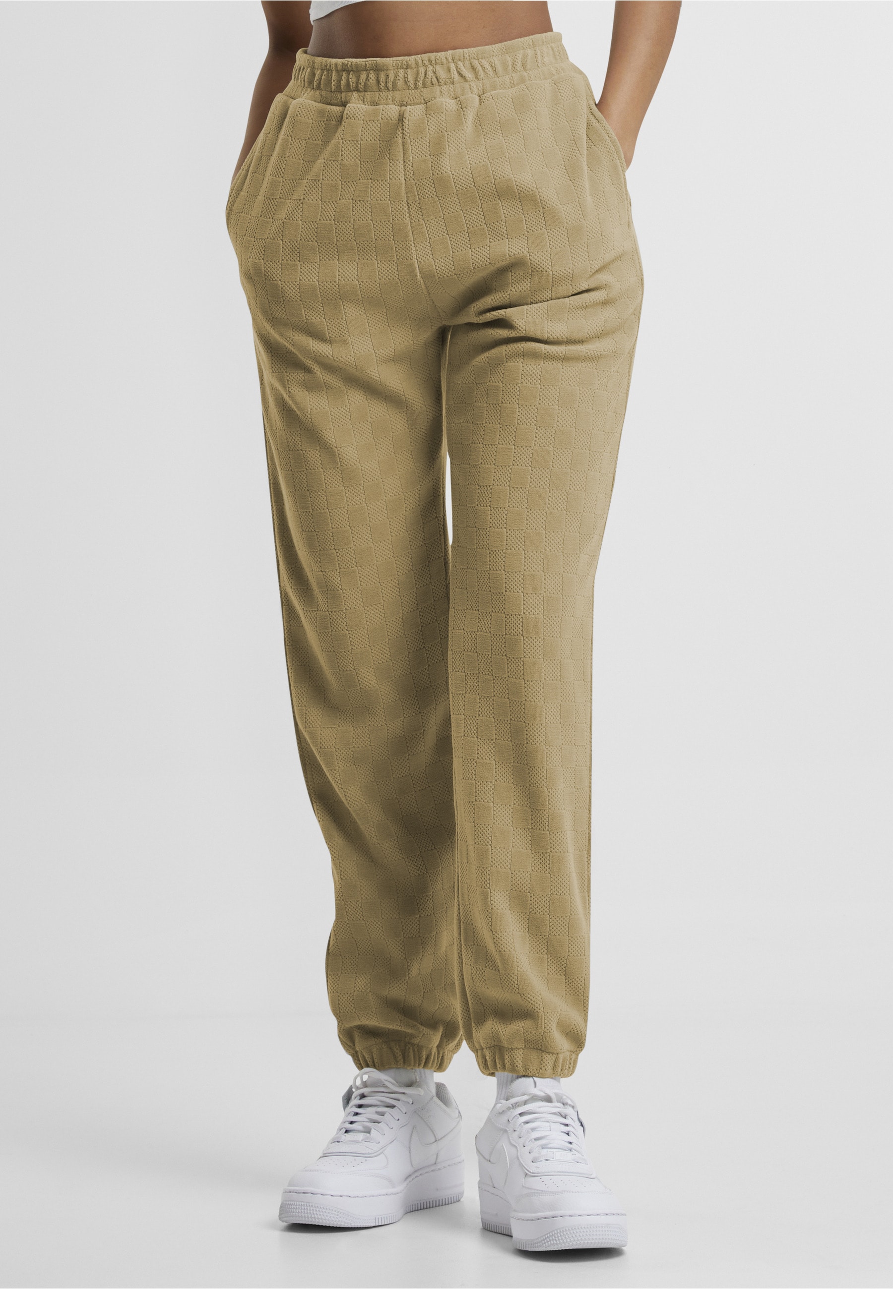 URBAN CLASSICS Jogginghose »Urban Classics Ladies Jacquard Velvet Sweatpants«