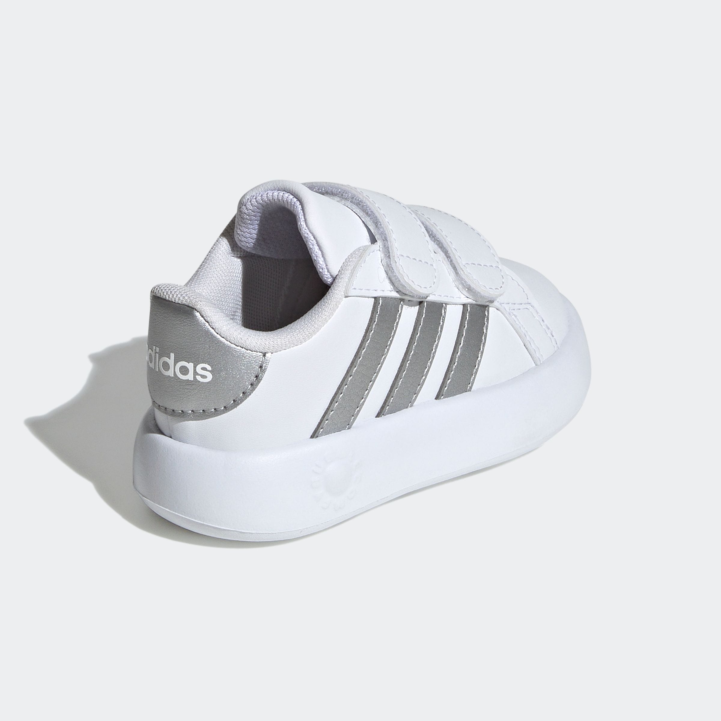 adidas Sportswear Klettschuh »GRAND COURT 2.0 KIDS«, Design auf den Spuren des adidas Superstar, für Kinder
