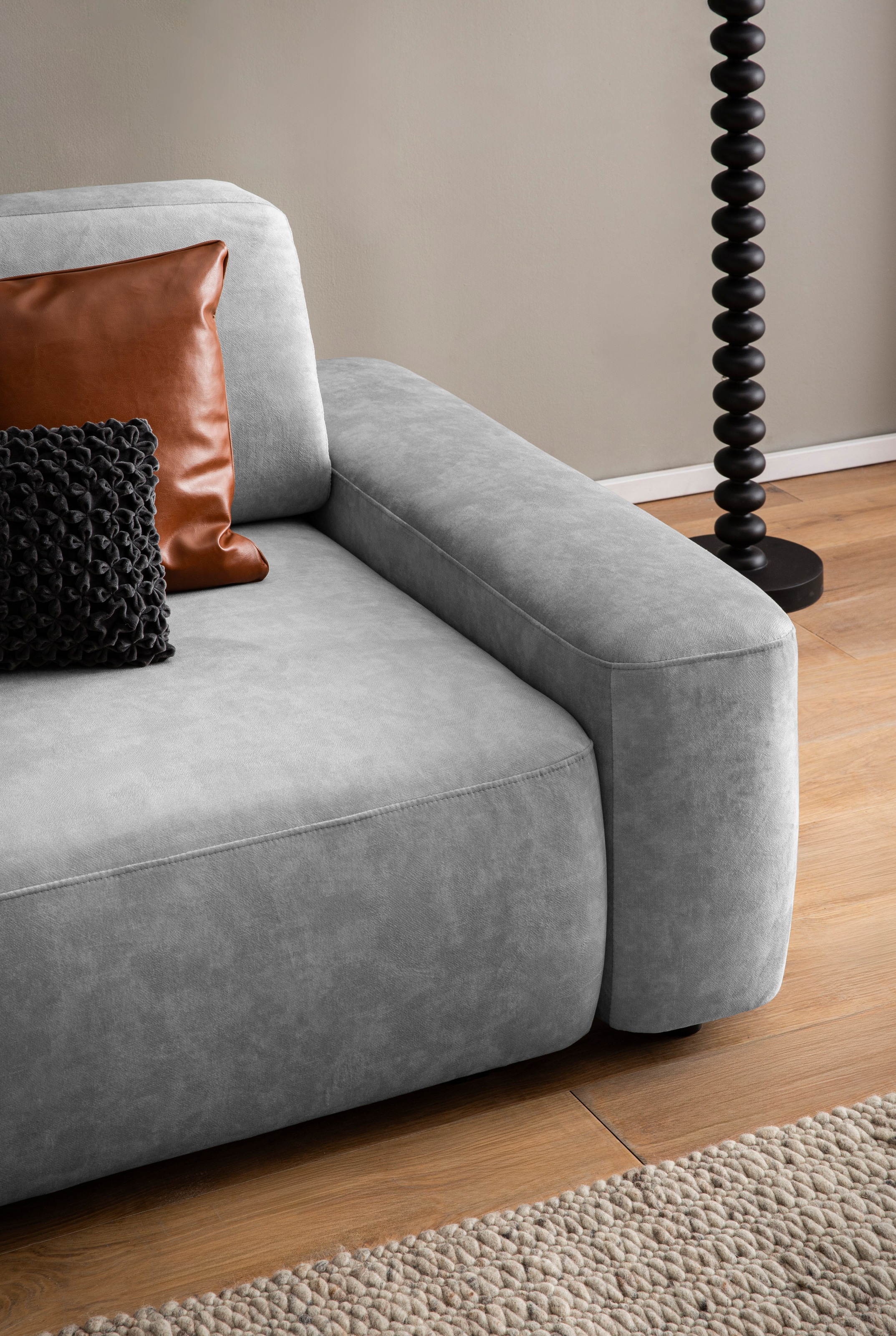 INOSIGN 3-Sitzer »TORGE (257cm), Sofa,Schlafsofa in Cord, Samtvelours, Struktur fein«, rundes Design, Schlaffunktion u. Bettkasten, Liegefläche: 135/200 cm