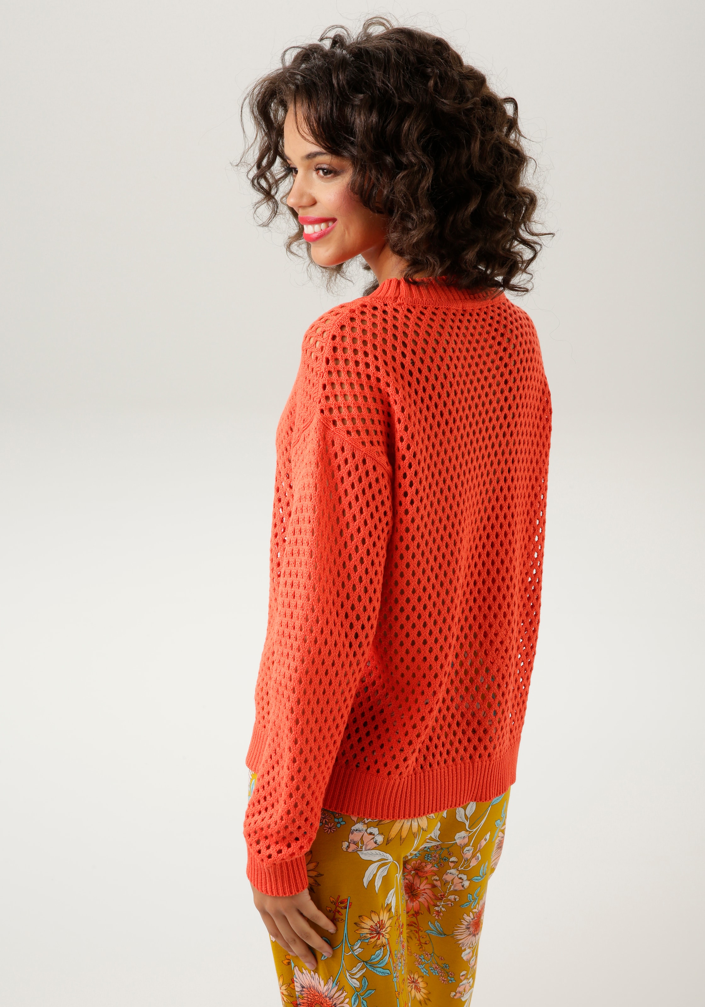 Aniston CASUAL Strickpullover, mit coolen Lochmuster - NEUE KOLLEKTION