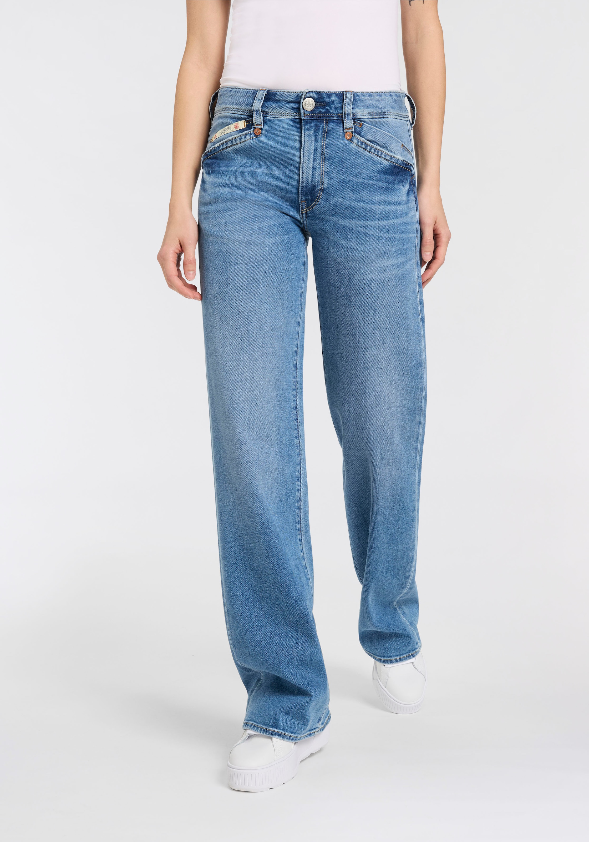 Herrlicher 5-Pocket-Jeans "Prime New Denim Comfort", mit Spitzbund hinten günstig online kaufen