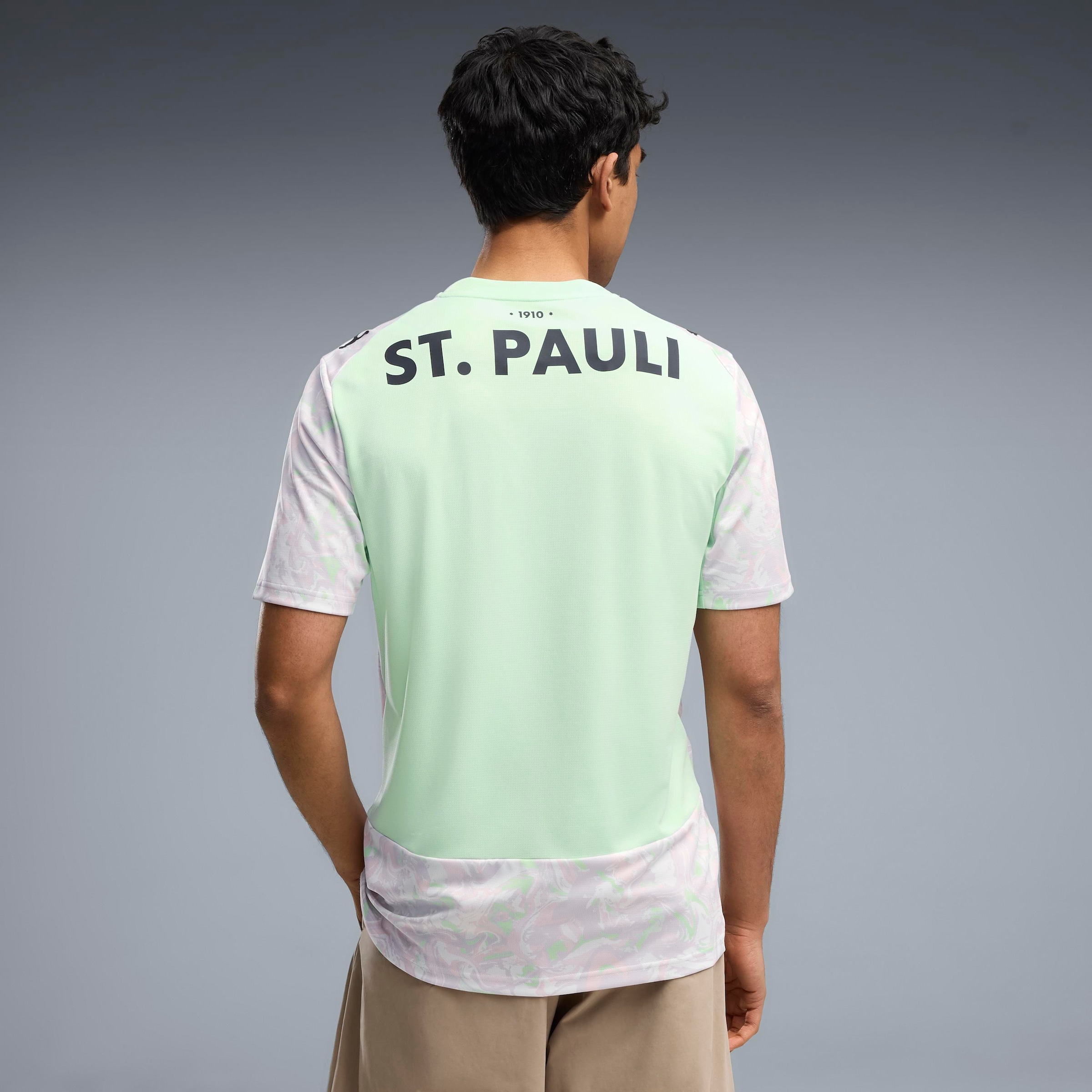 PUMA Fußballtrikot »FCSP THIRD JERSEY REPLICA« mit Rundhalsausschnitt, atmungsaktiv, mit DryCELL-Technologie