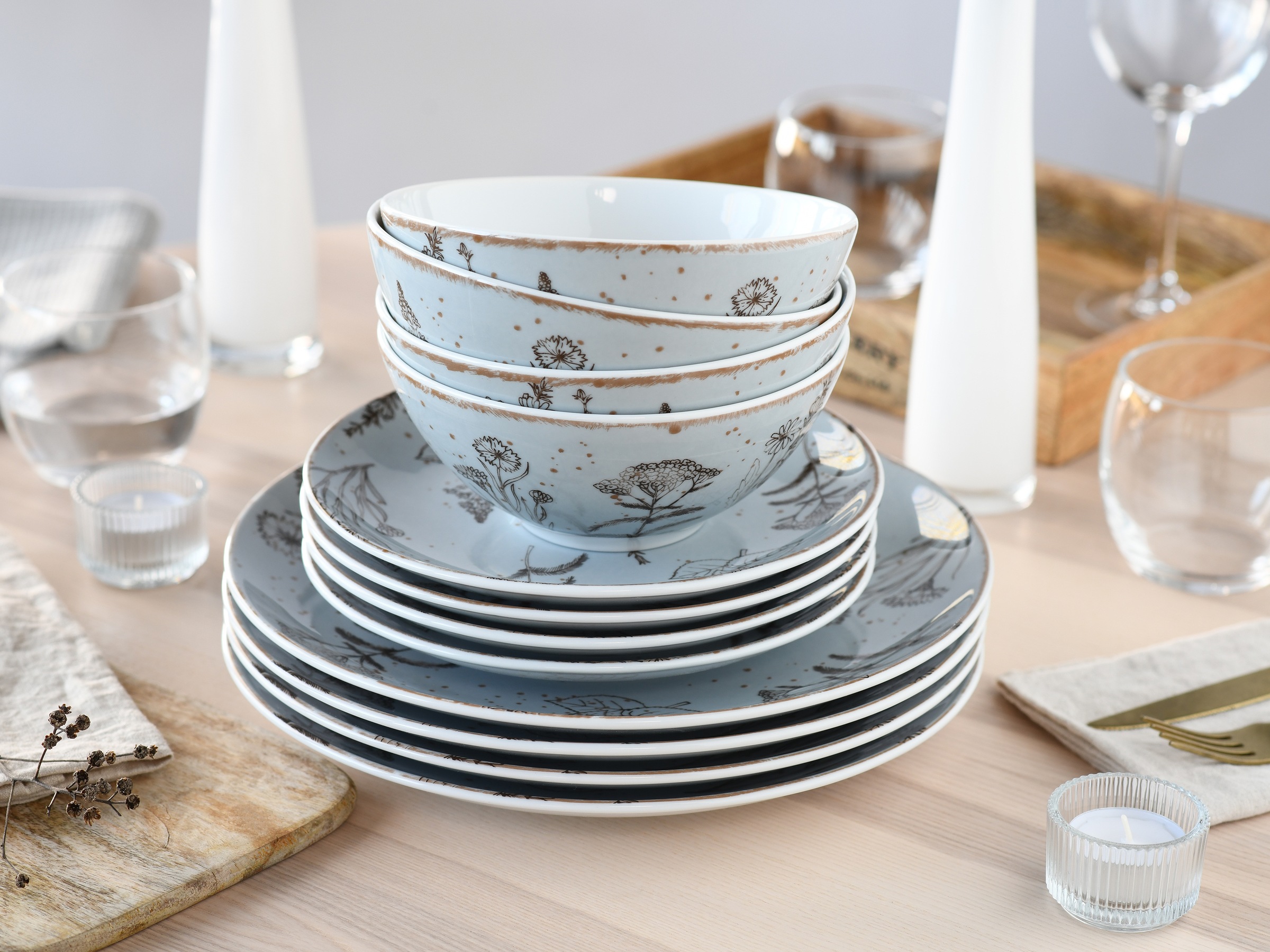 CreaTable Teller-Set »Vintage Flower, Tellerset 12-tlg.« Farbglasur mit Sprenkeln, Rustikaler Vintage Look