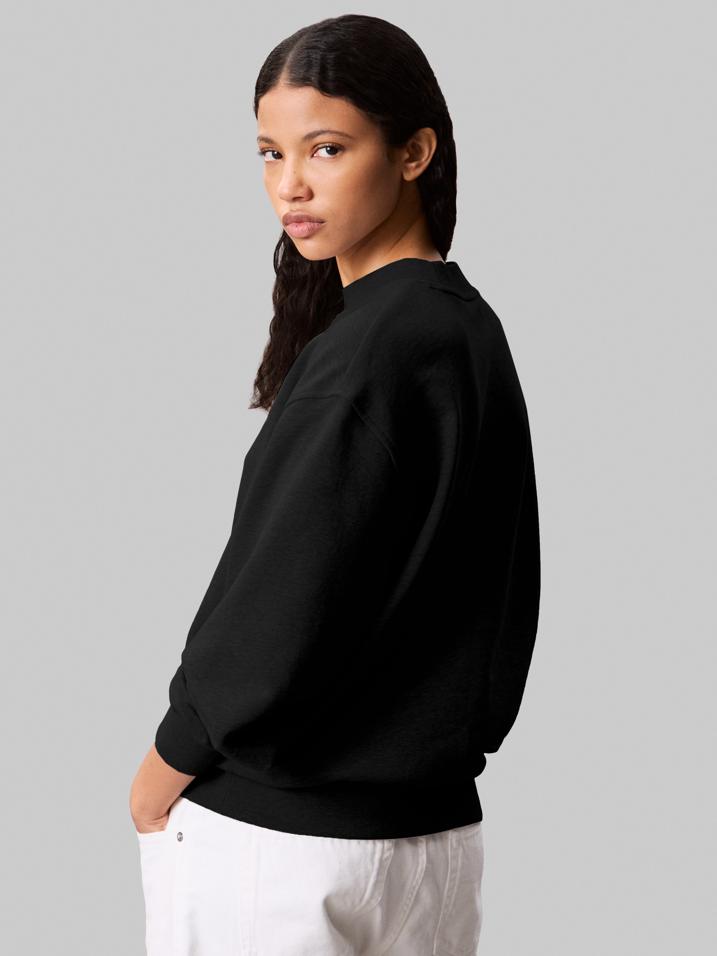 Calvin Klein Jeans Sweatshirt "A- LS BADGE LOGO TERRY CREW NK", Mit Rundhal günstig online kaufen