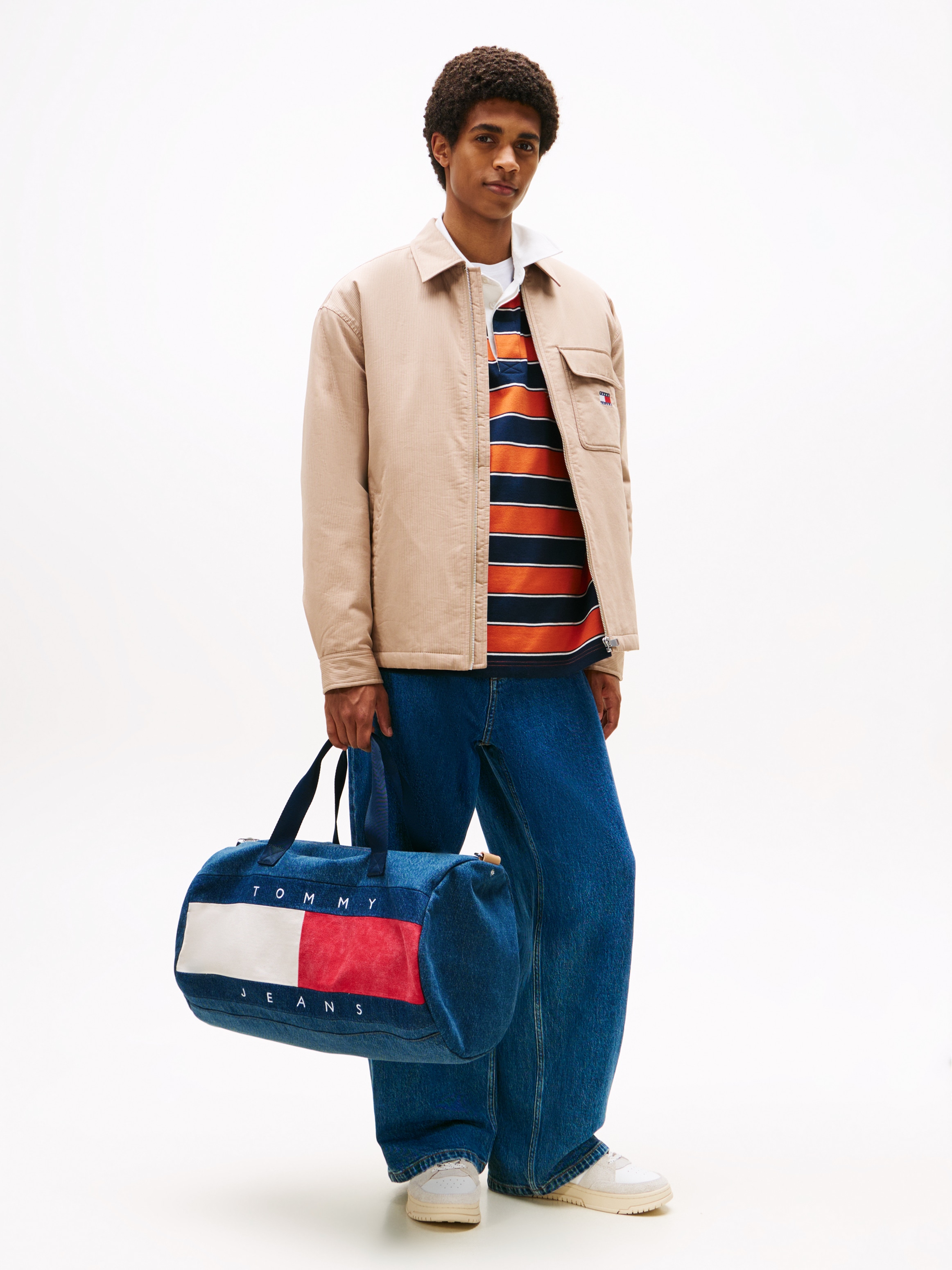 Tommy Jeans Weekender »TJM ARCHIVE DENIM DUFFLE«, Unisex Reisetasche, Freizeittasche mit plaktiver Logoflagge