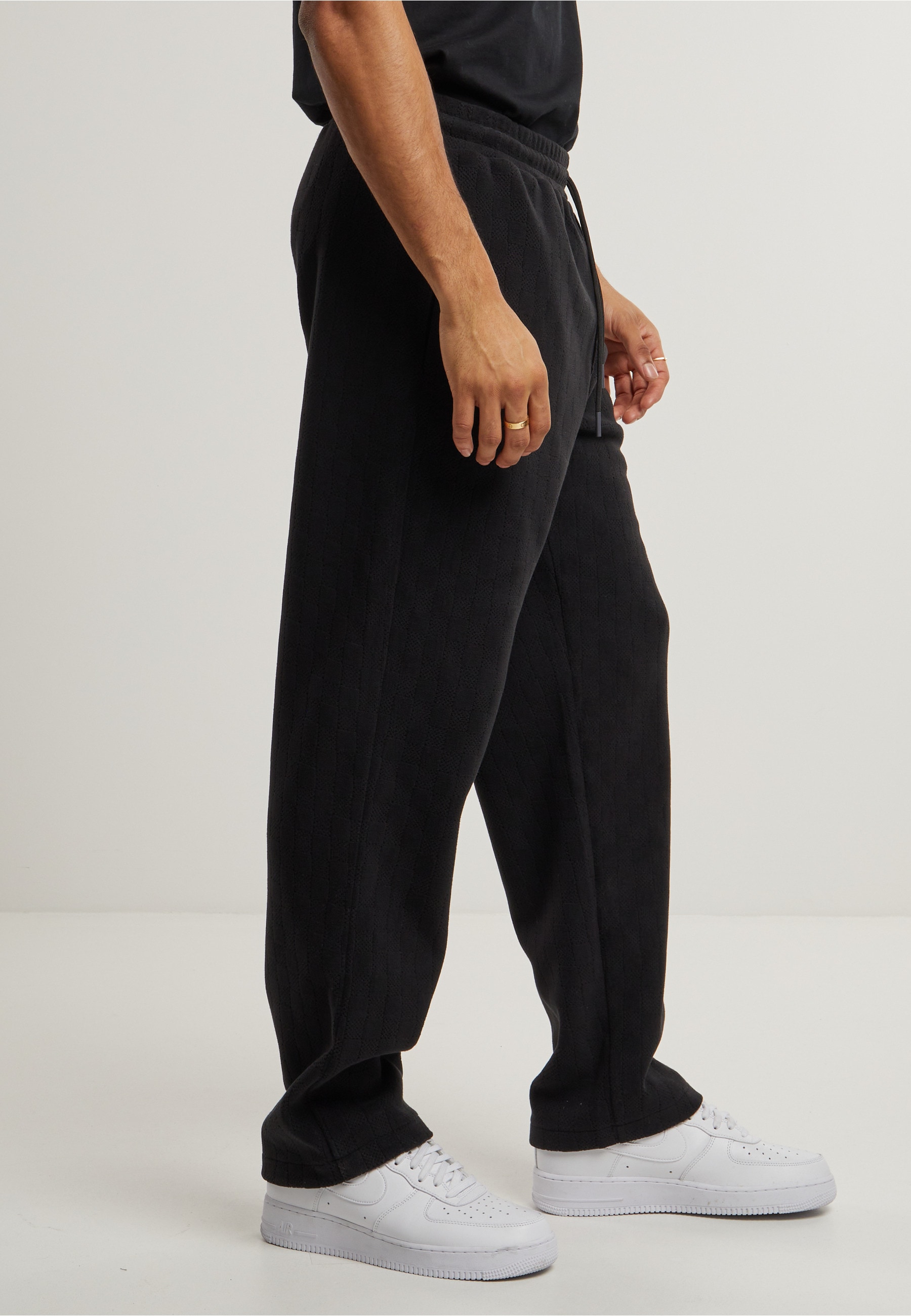 URBAN CLASSICS Jogginghose »Urban Classics Jacquard Velvet Wide Sweatpants«