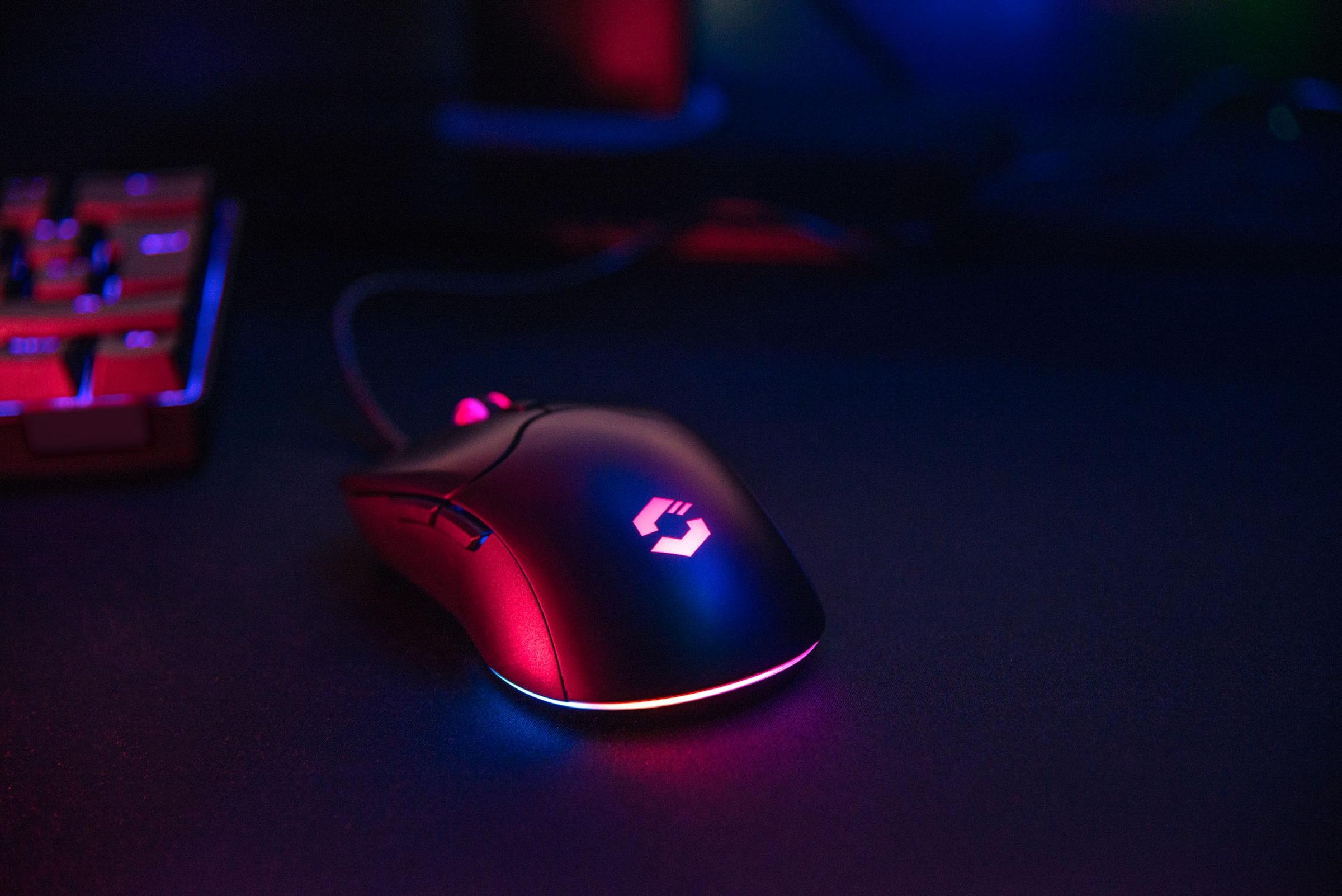 Speedlink Gaming-Maus »VELOX Rechargeable RGB, PC Maus kabellos mit Akku wiederaufladbar«, Funk, 4800dpi, programmierbar, USB Nano Empfänger, RGB LED Beleuchtung