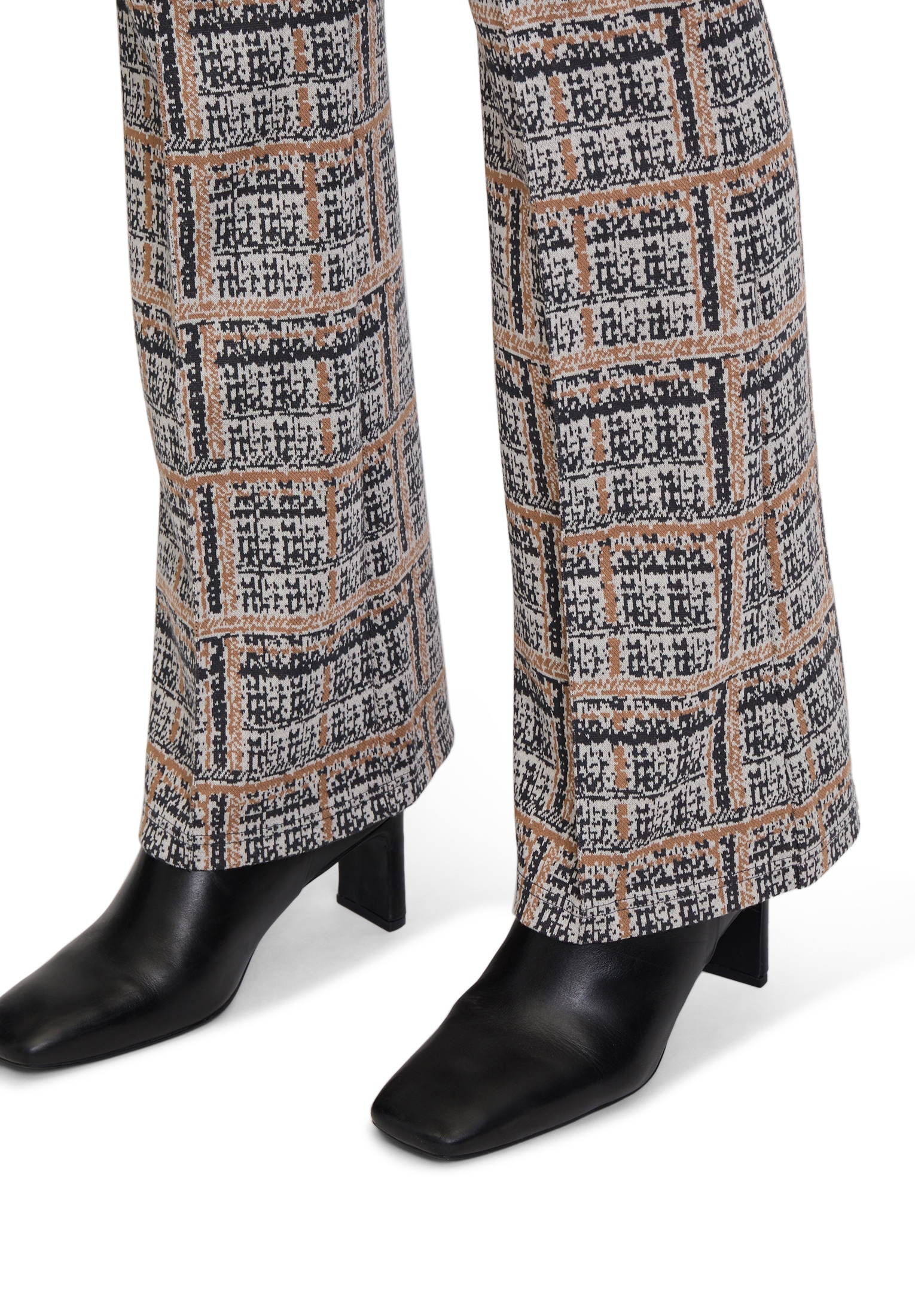 Betty Barclay Bundfaltenhose »Betty Barclay Karo-Hose Slim Fit«, Form