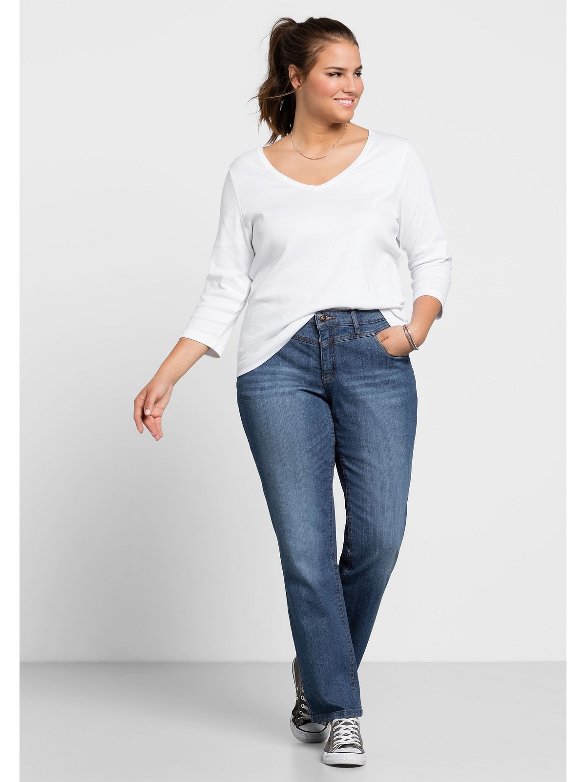»Die Größen«, online Gerade« Sheego | BAUR mit kaufen »Große Stretch-Jeans Used-Effekten