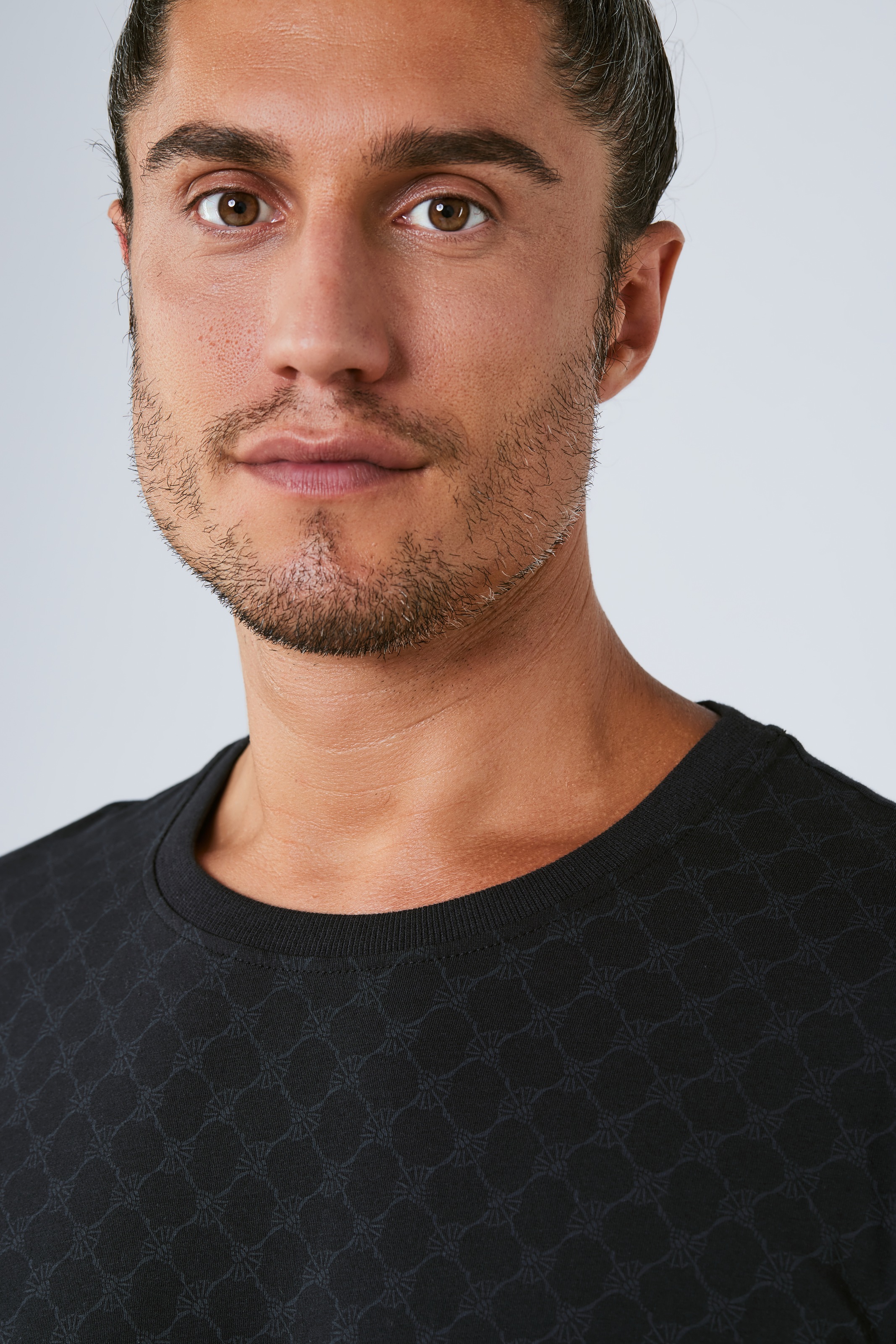 JOOP! T-Shirt »Leisure« mit Cornflower-Alloverprint, Regular Fit, kurzärmelig