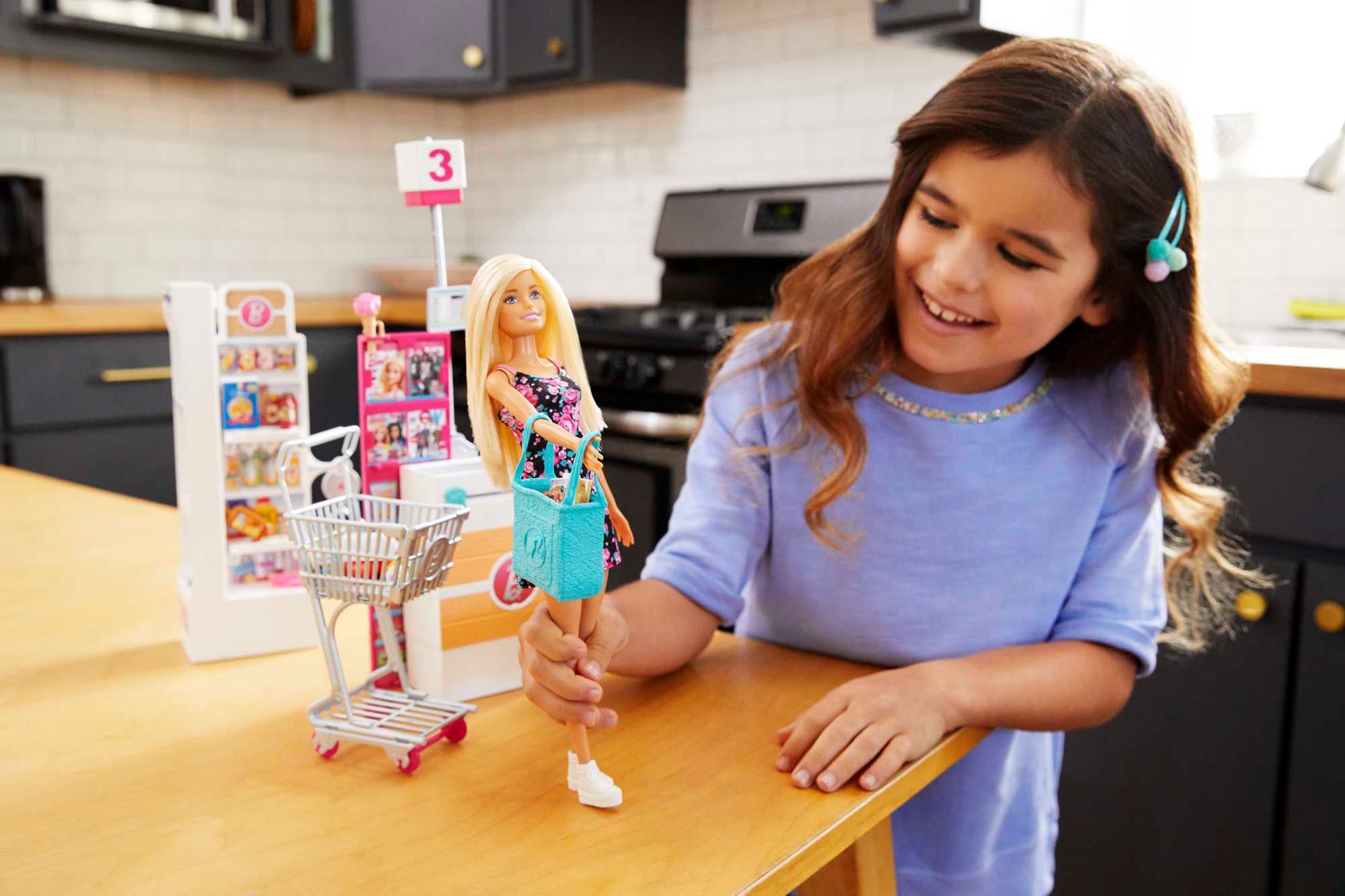 Barbie Anziehpuppe »Supermarkt und Puppe«, (Set, 20 tlg., inkl. Supermarkt)