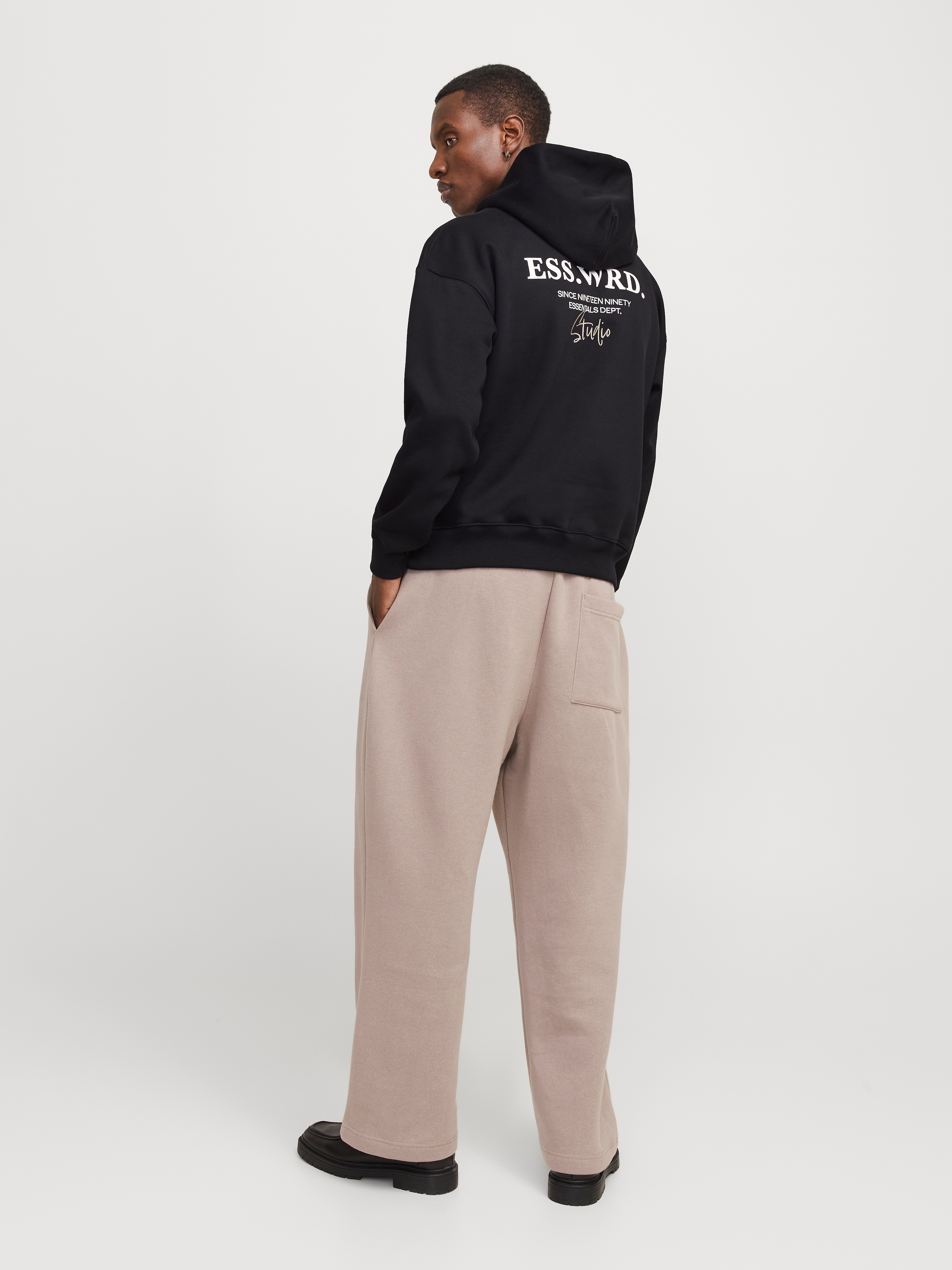 Jack & Jones Kapuzensweatshirt »JJEURBAN EDGE STUDIO SWEAT HOOD NOOS«, mit Front und Back Print