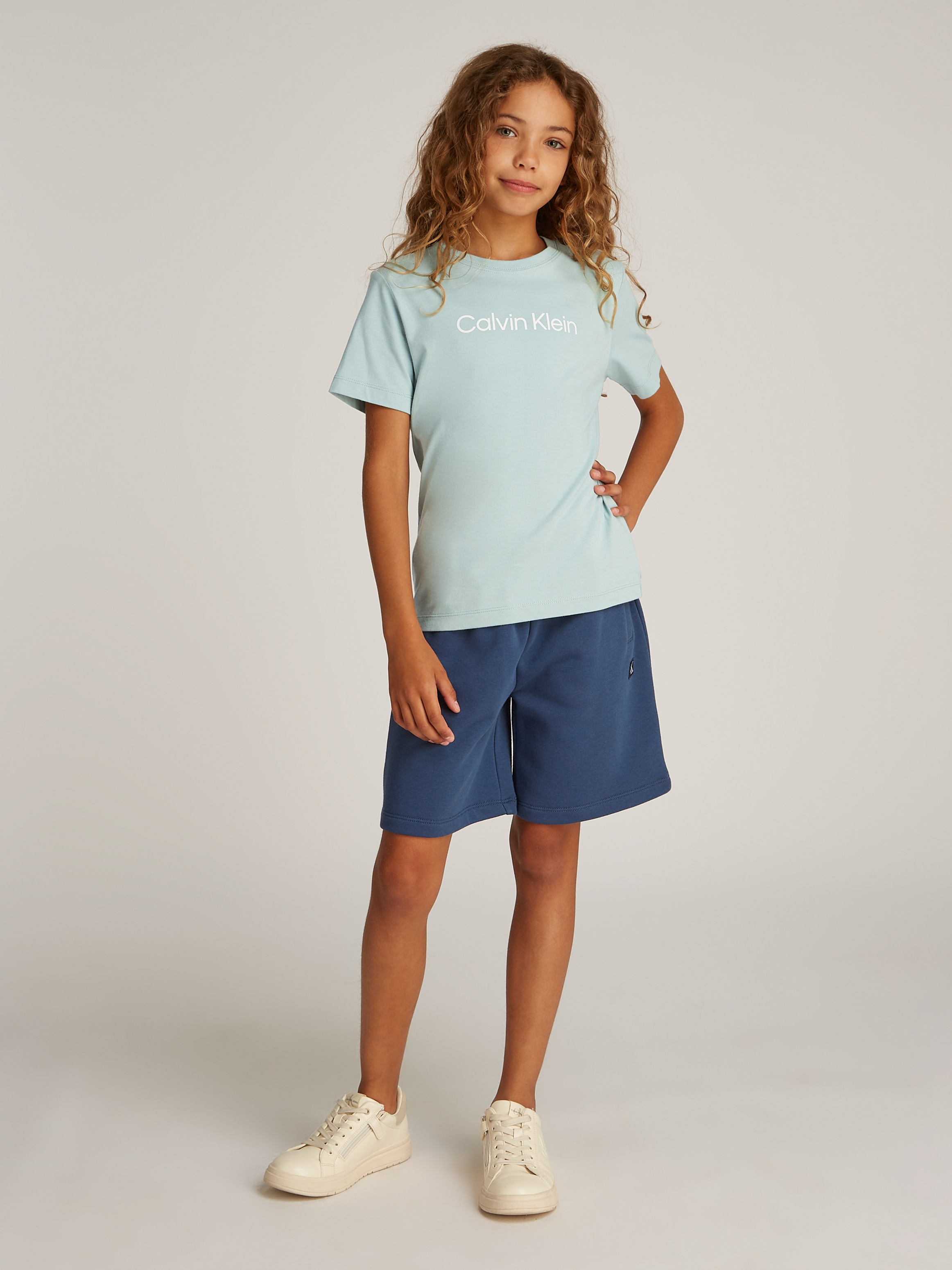 Calvin Klein Jeans Rundhalsshirt »INST. LOGO SS T-SHIRT«, für Kinder bis 16 Jahre und mit Logoschriftzug