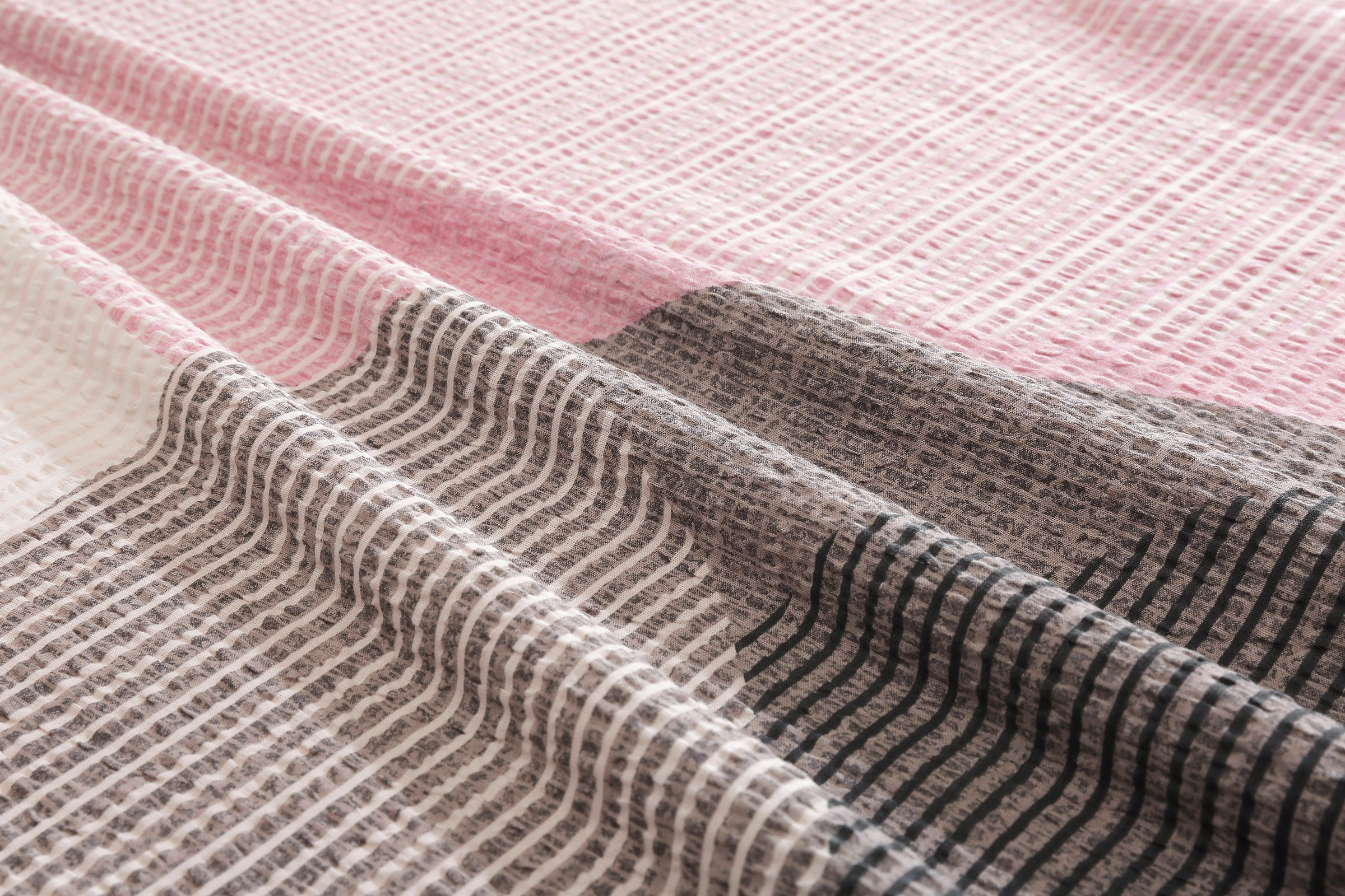 Thumbnail - BIERBAUM Bettwäsche "Carla in Gr. 135x200 oder 155x220 cm" 2 tlg. Bettwäsche aus Baumwolle, geometrische Bettwäsche mit ...