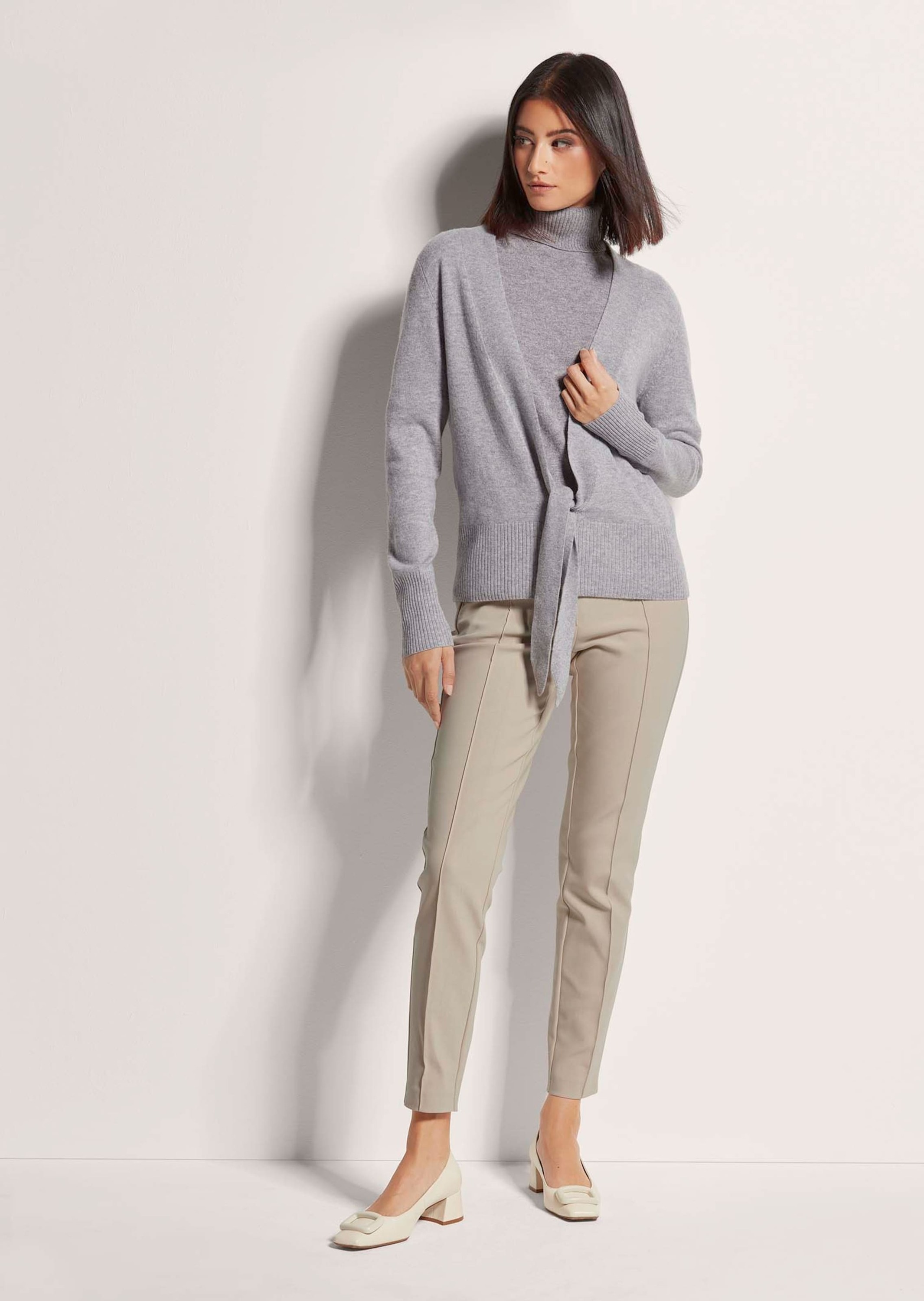 MADELEINE Strickjacke "Strickjacke Kaschmir-Strickjacke mit tiefem V-Aussch günstig online kaufen