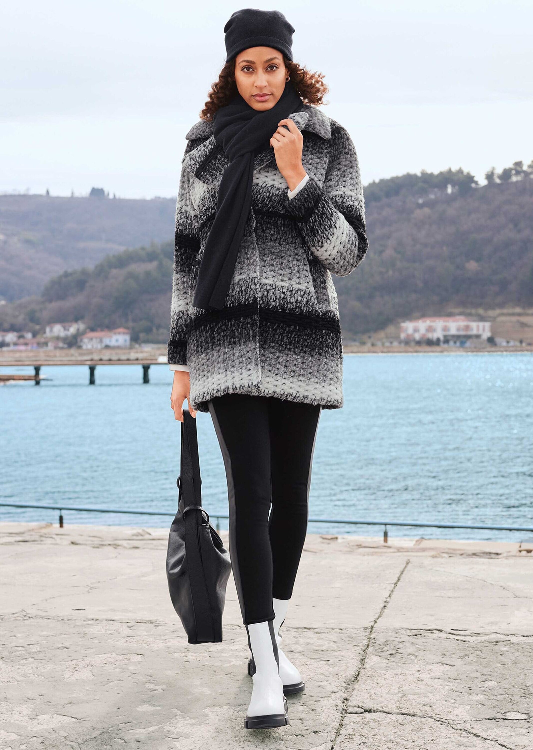 MADELEINE Outdoorjacke »Jacke Longjacke in Struktur-Qualität«