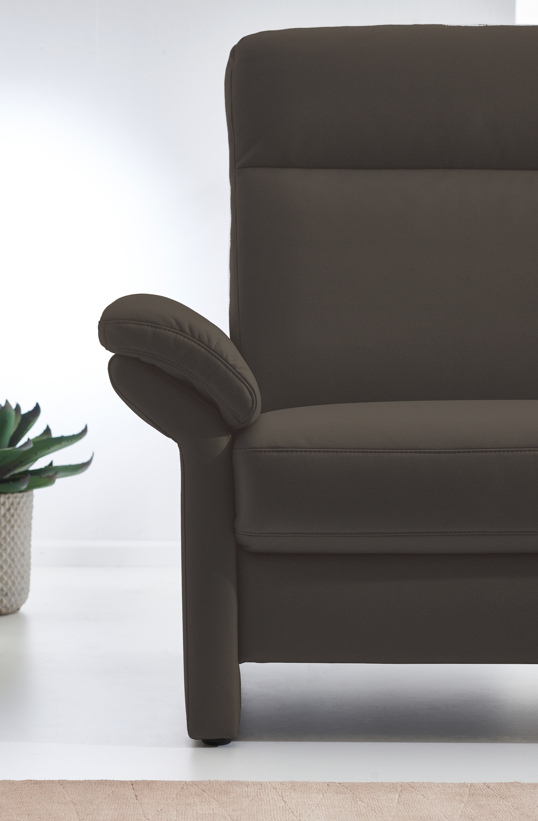 Places of Style 2,5-Sitzer »Senise, Breite 186 cm, Armteilverstellung, Federkern«, wahlweise auch mit Relaxfunktion auf beiden Seiten