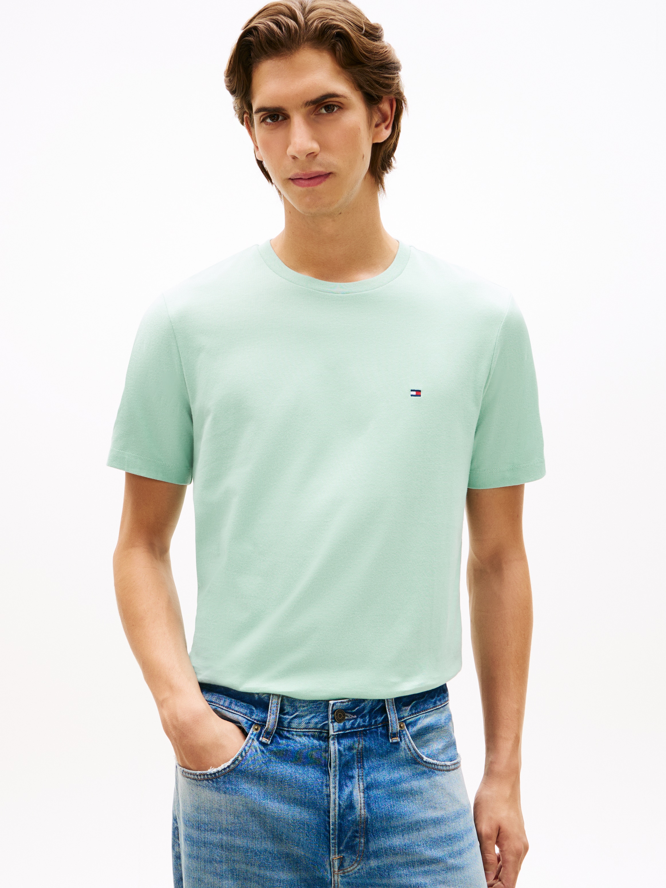 Tommy Hilfiger T-Shirt "ESSENTIAL REG FIT SOLID TEE mit Stickerei und Rundh günstig online kaufen