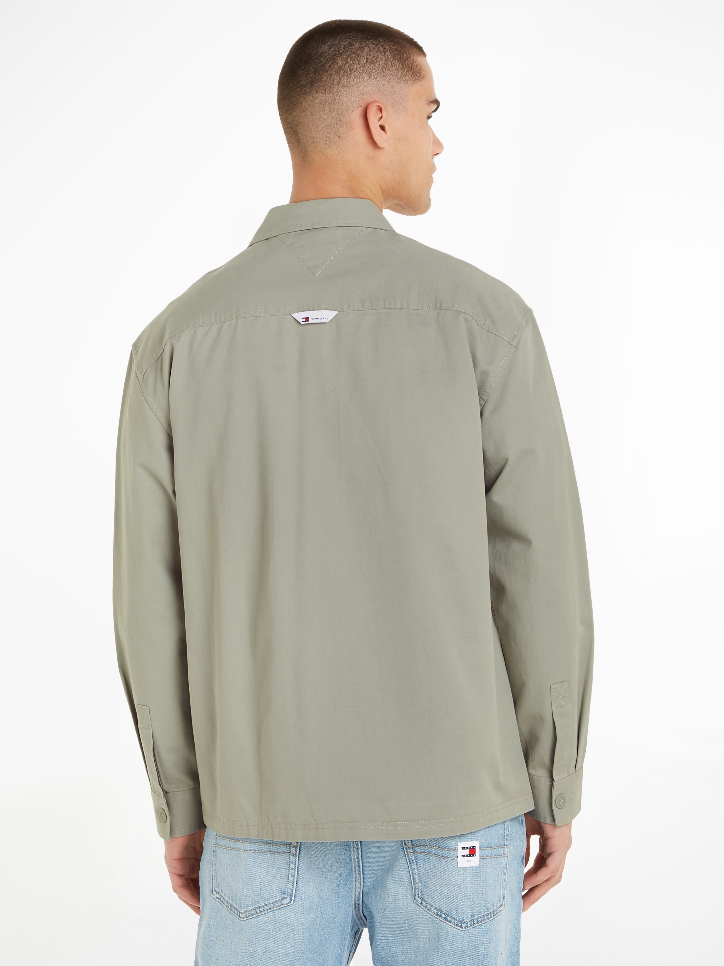 Tommy Jeans Langarmhemd »TJM ESSENTIAL SOLID OVERSHIRT«, mit knöpfbarer Brusttasche