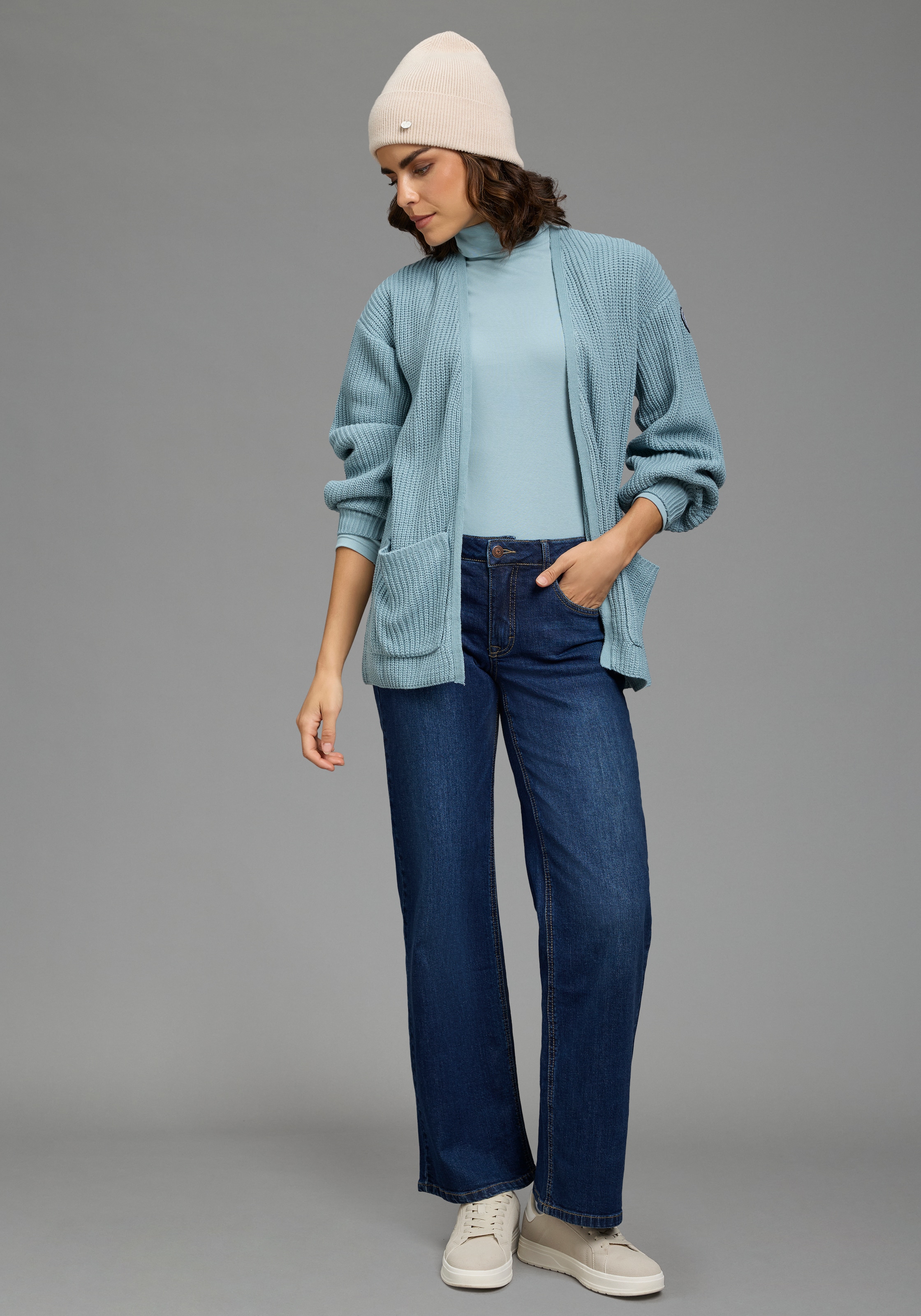KangaROOS Strickjacke aus kuscheligem Strick