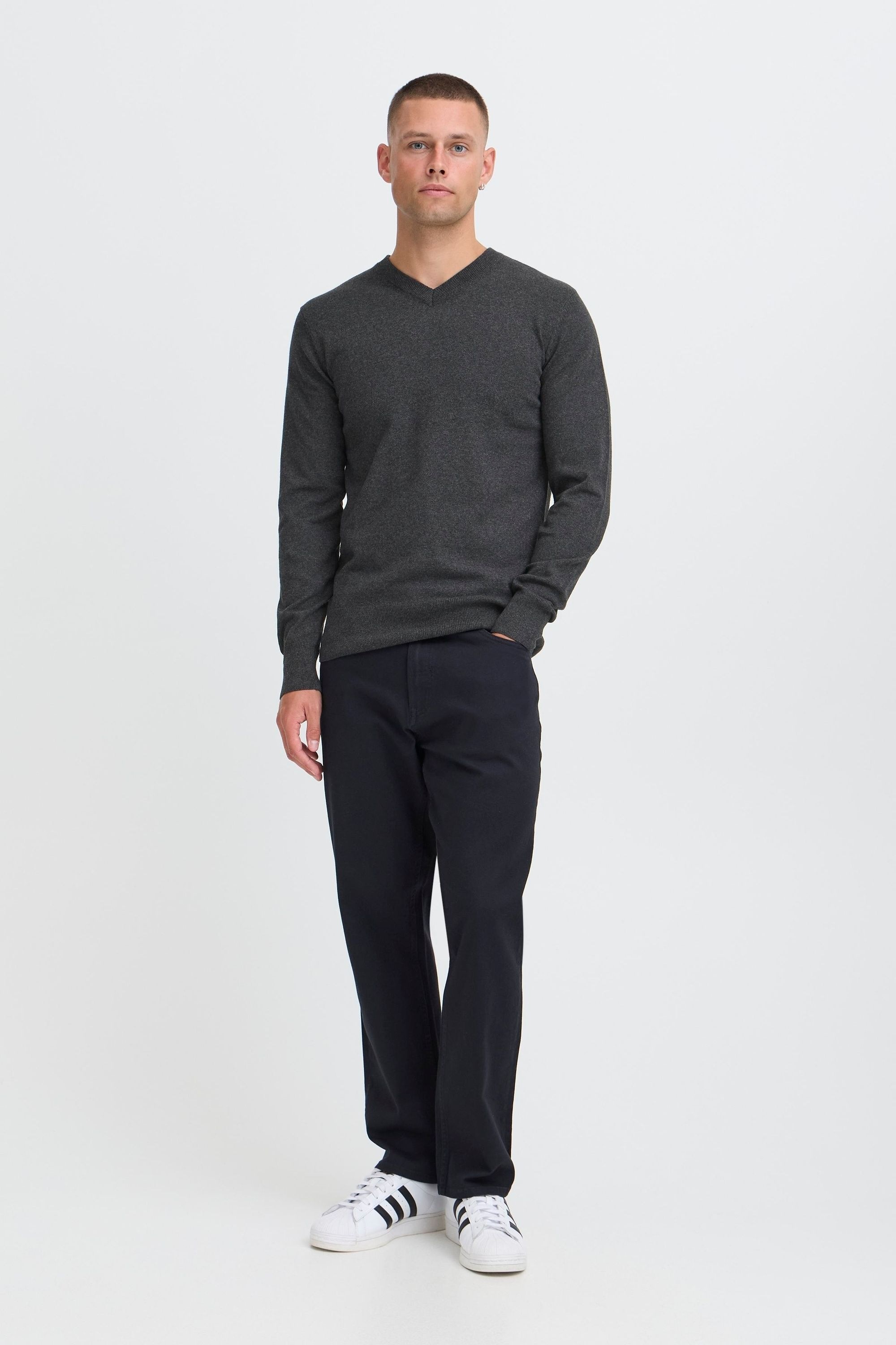 Thumbnail - Blend V-Ausschnitt-Pullover "BHFibi" Stilvoller Strickpullover