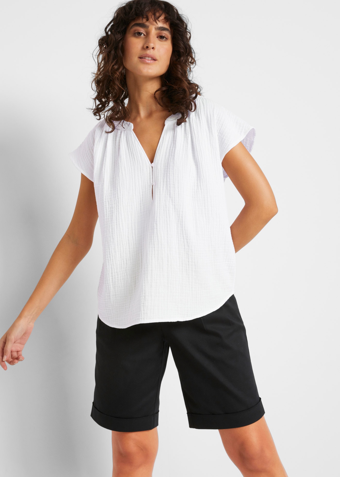 bonprix Shirtbluse "Musselin-Blusentop aus reiner Baumwolle" Oversize-Passform, mit V-Ausschnitt, aus Baumwolle