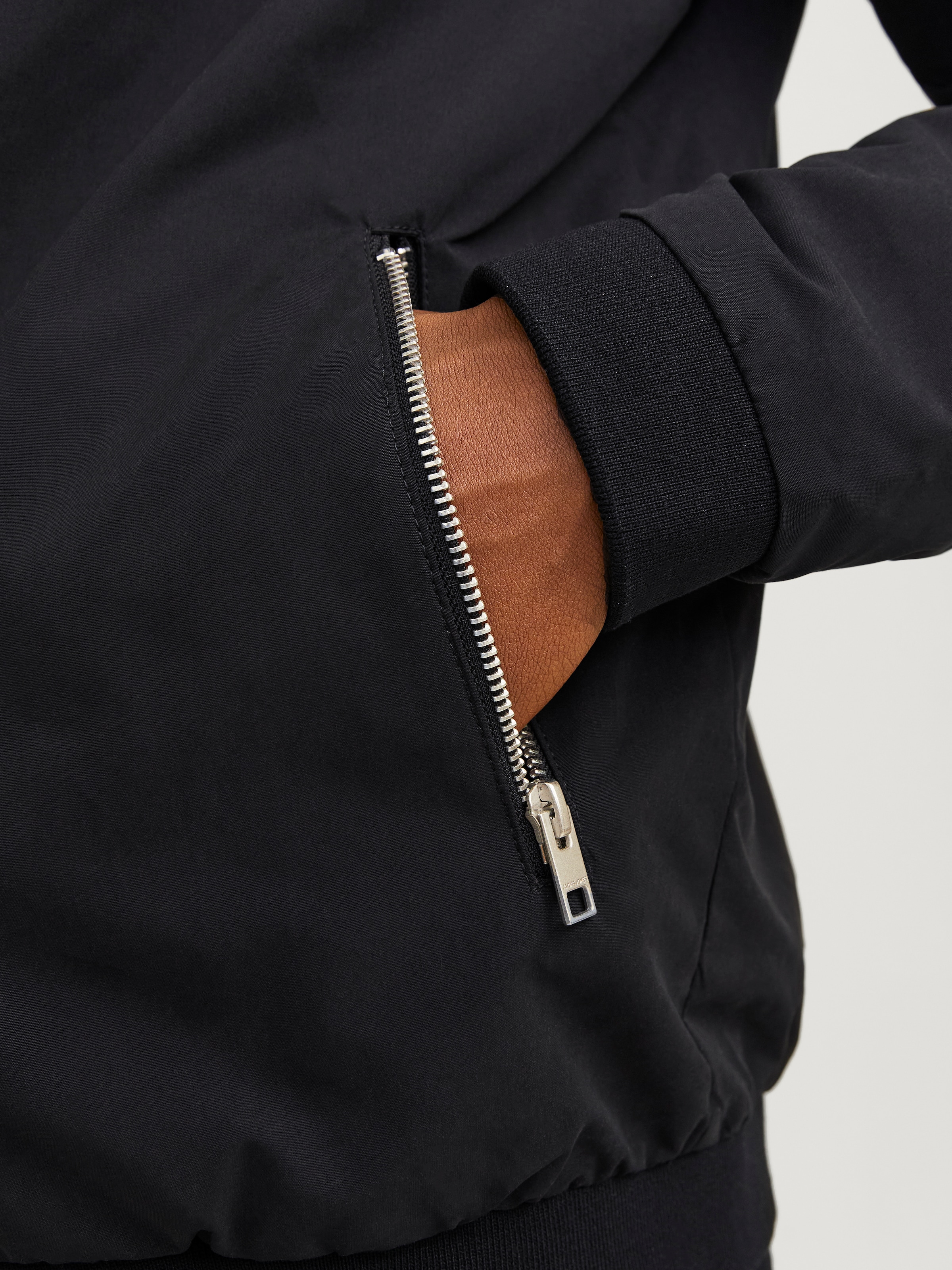 Jack & Jones Blouson »JJERUSH Stylisch, funktional, ideal für Herbst, pflegeleicht« ohne Kapuze mit stylischem Stehkragen