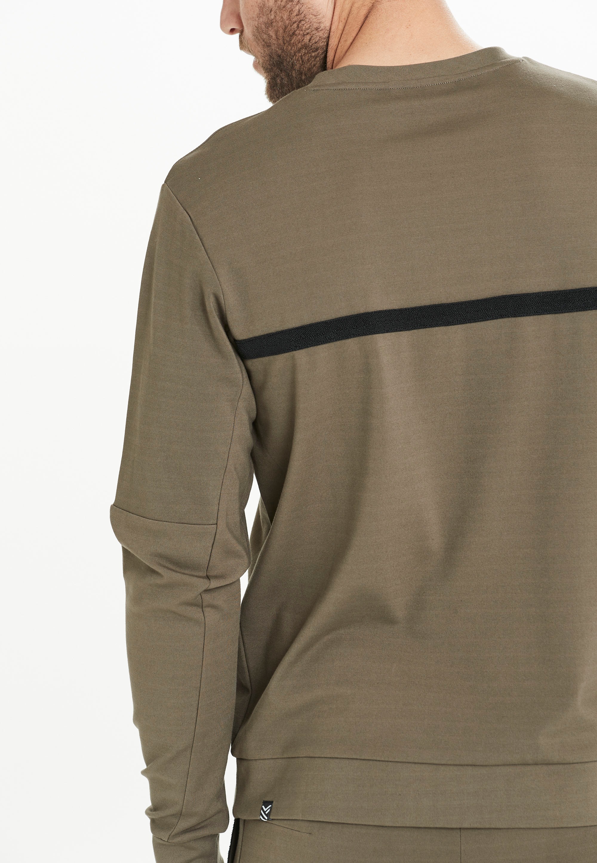 Virtus Sweatshirt »Leislon M Crew Neck«, mit praktischer Ärmeltasche