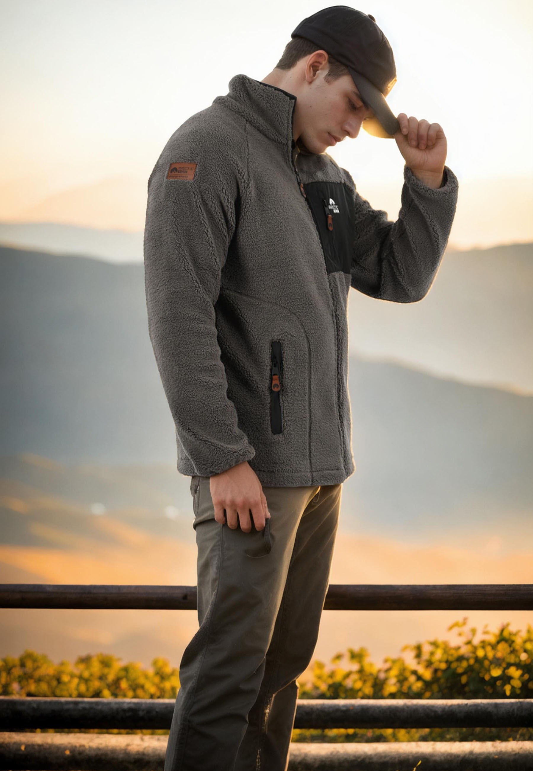 Arctic Seven Fleecejacke »ASAdvenio«, Aus hochwertigem Sherpa-Fleece