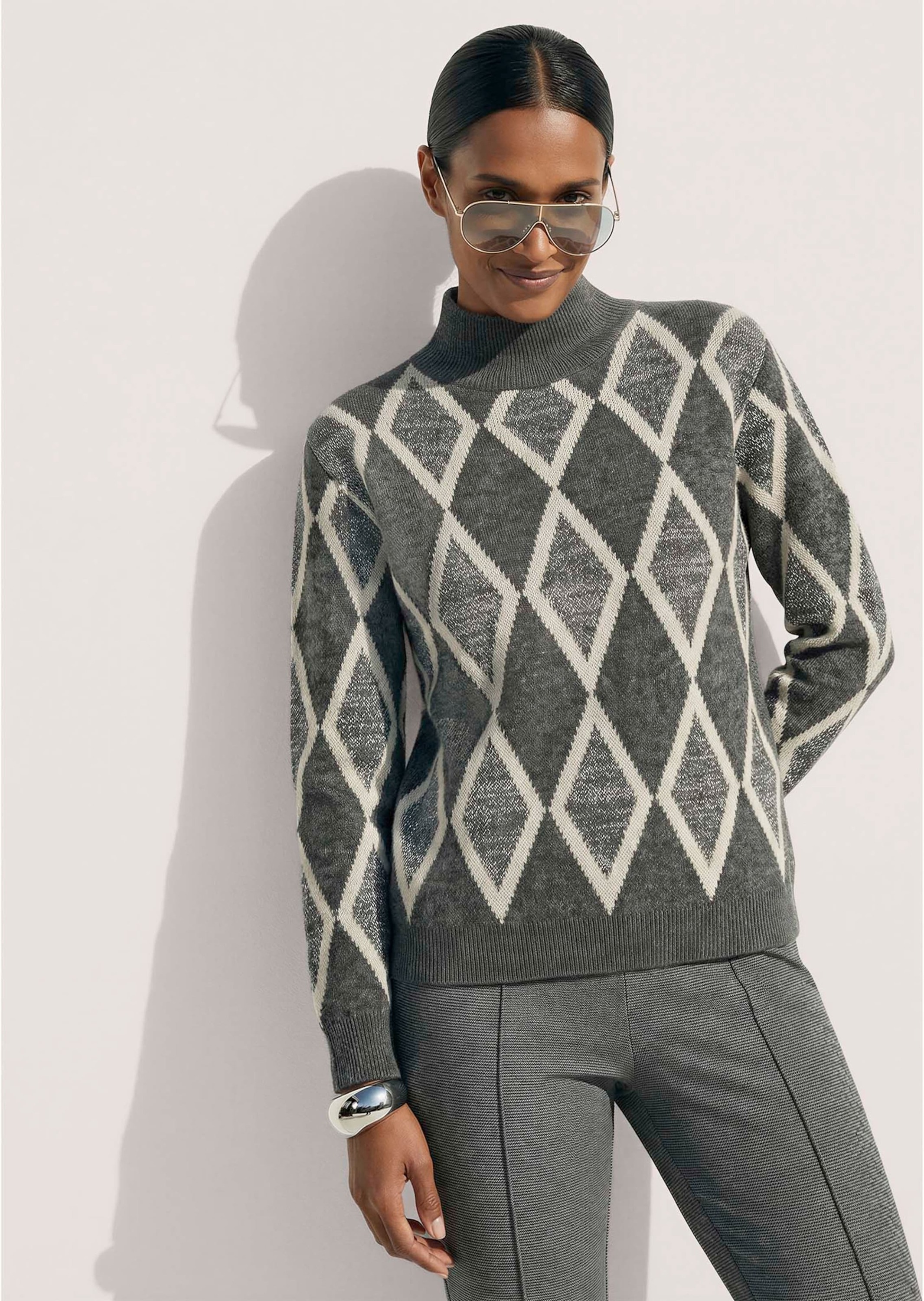 MADELEINE Longpullover »Pullover Rauten-Pullover mit Glanzgarn«