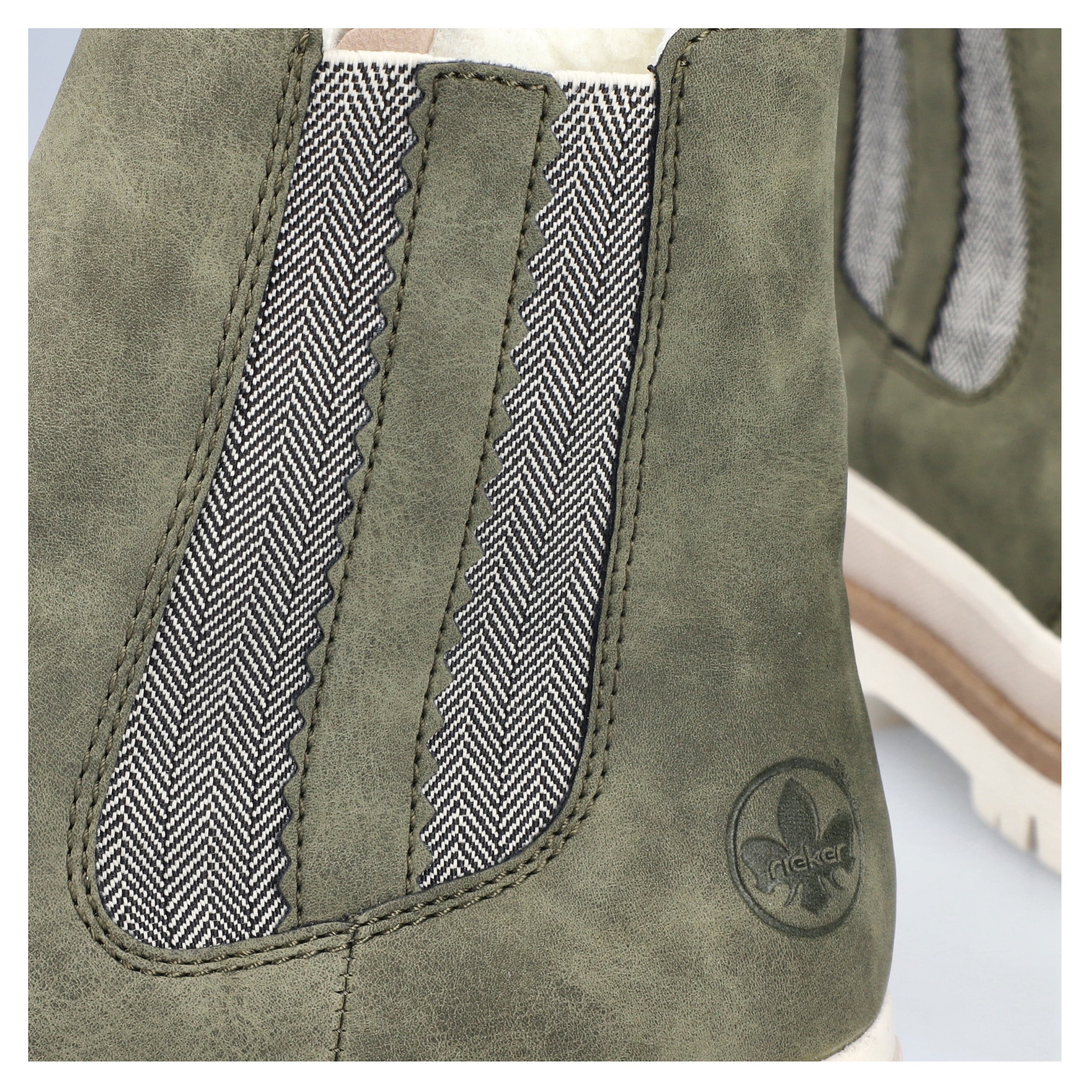 Rieker Chelseaboots, Plateauboots, Winterboots mit Anziehlaschen, Warmfutter