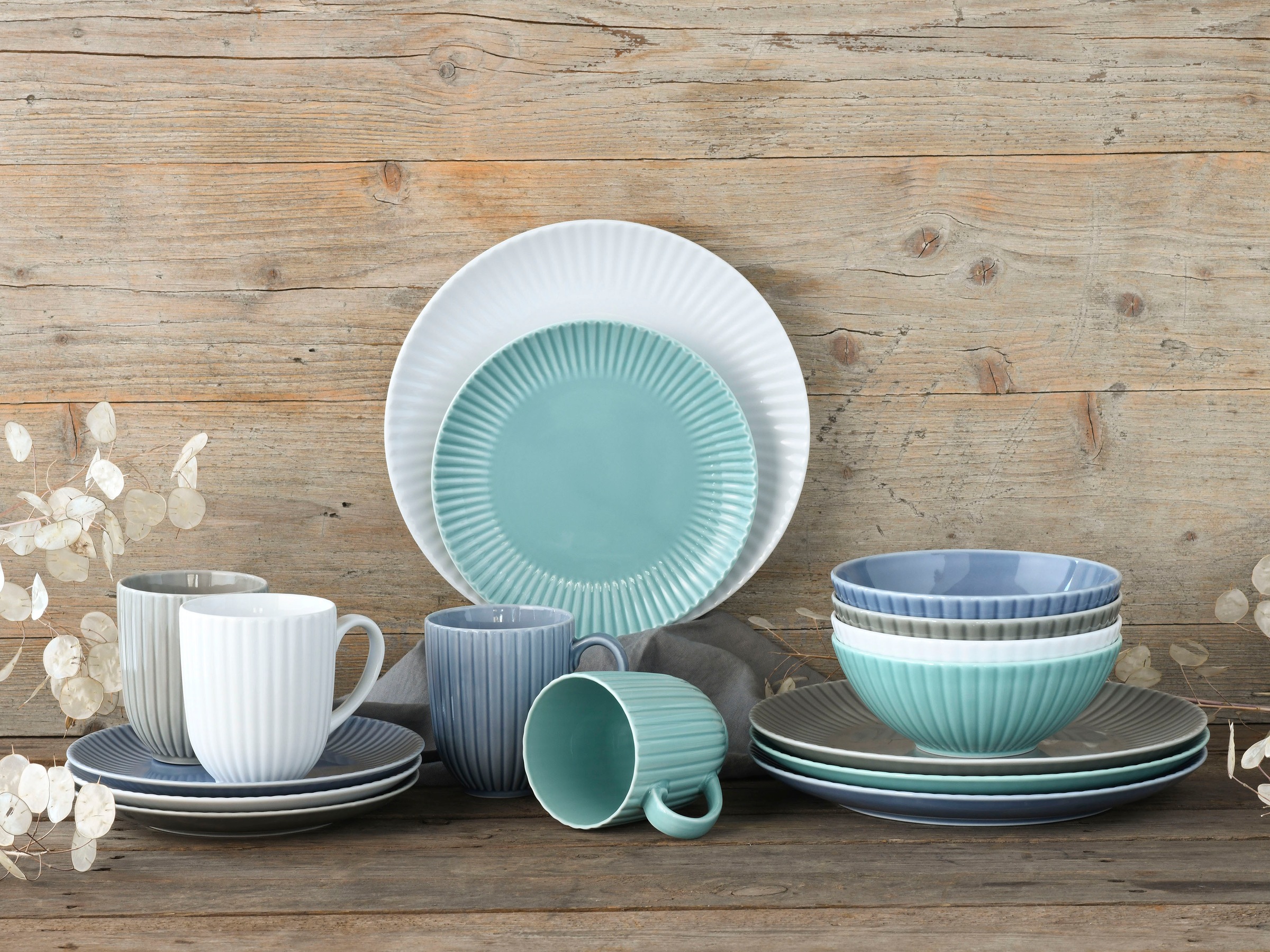 CreaTable Kombiservice »Geschirr-Set Allegra«, (Set, 16 tlg., Kaffeeservice und Tafelservice im Set, für 4 Personen), Service, nostalgisches Relief, 16 Teile, für 4 Personen