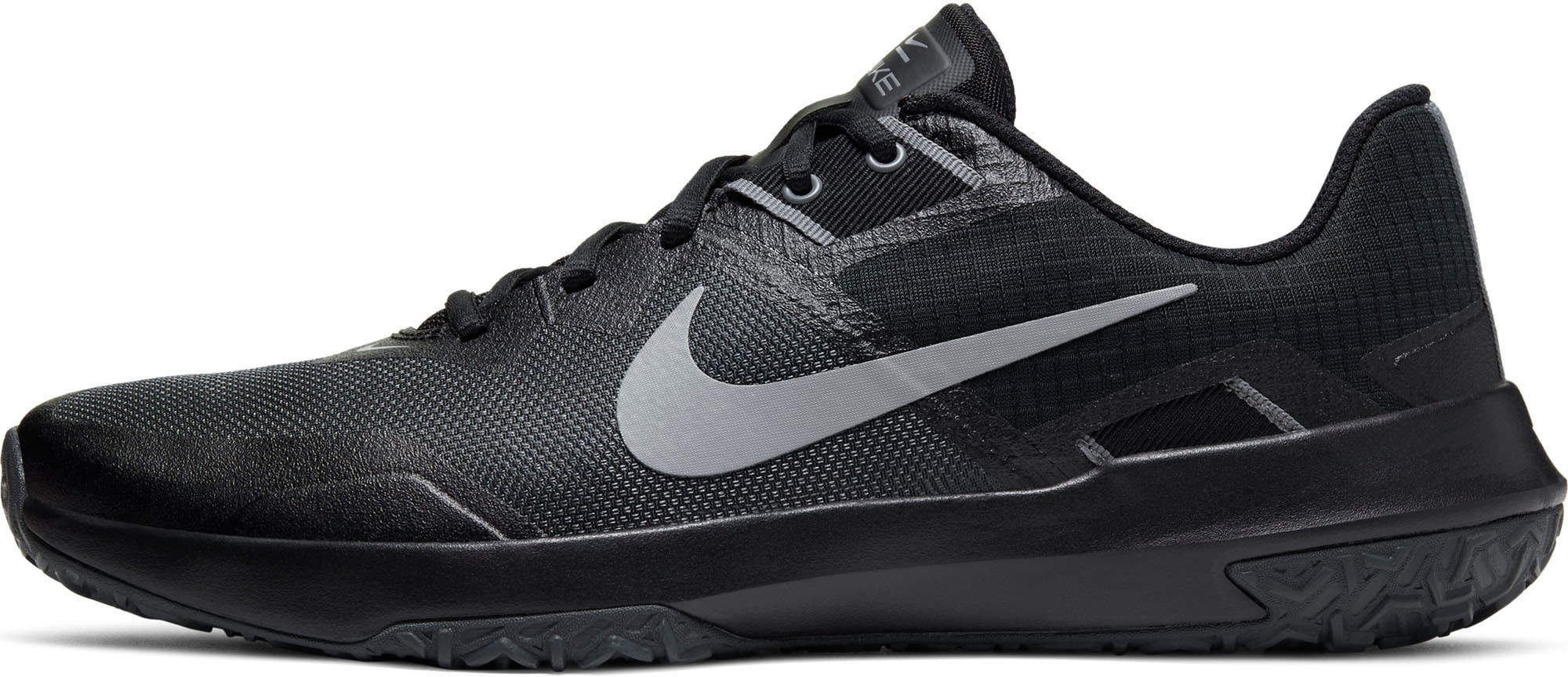 nike varsity compete tr 3